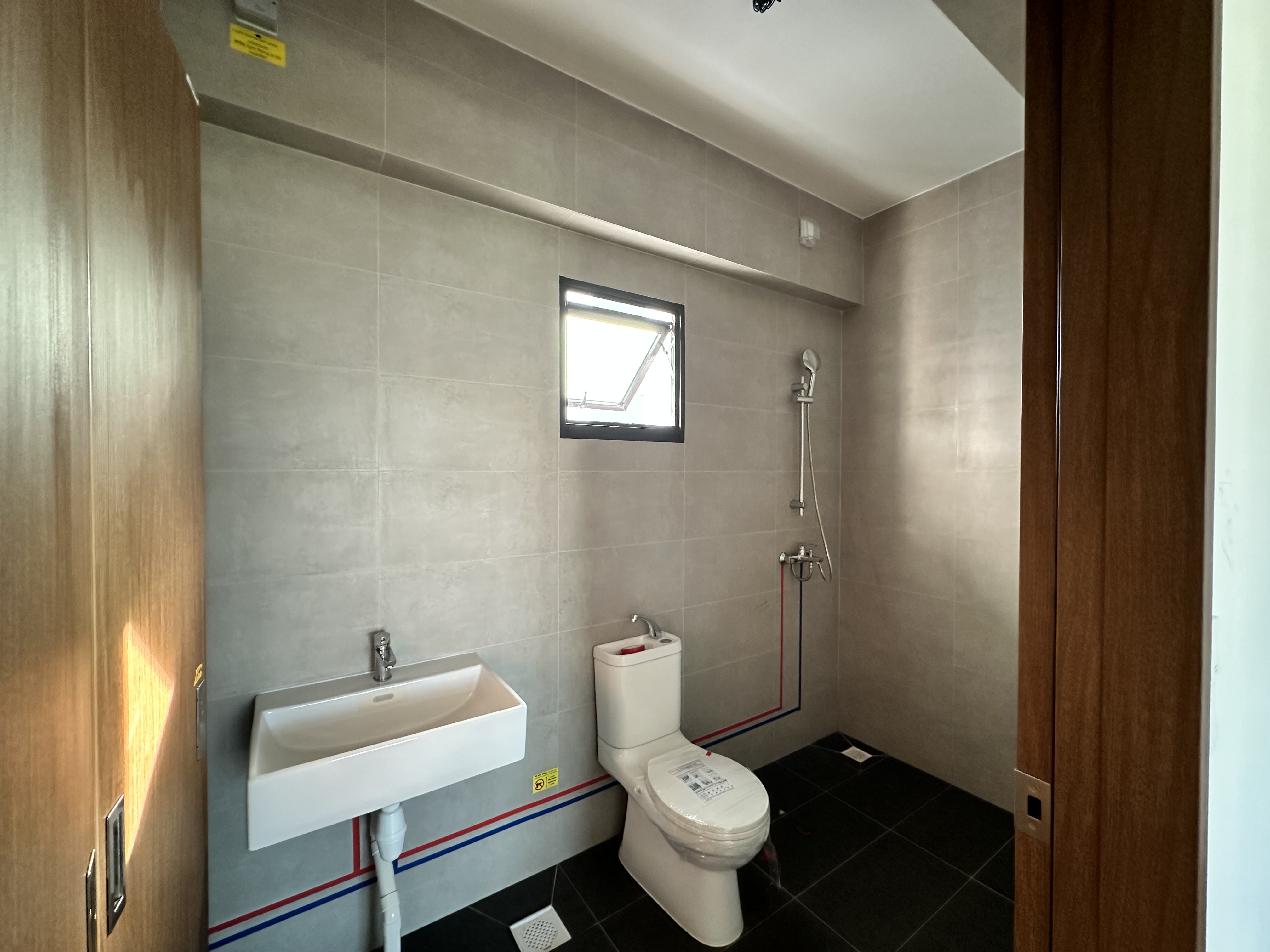 Before & After | A Modern-Lux MBR Bathroom | Tampines
