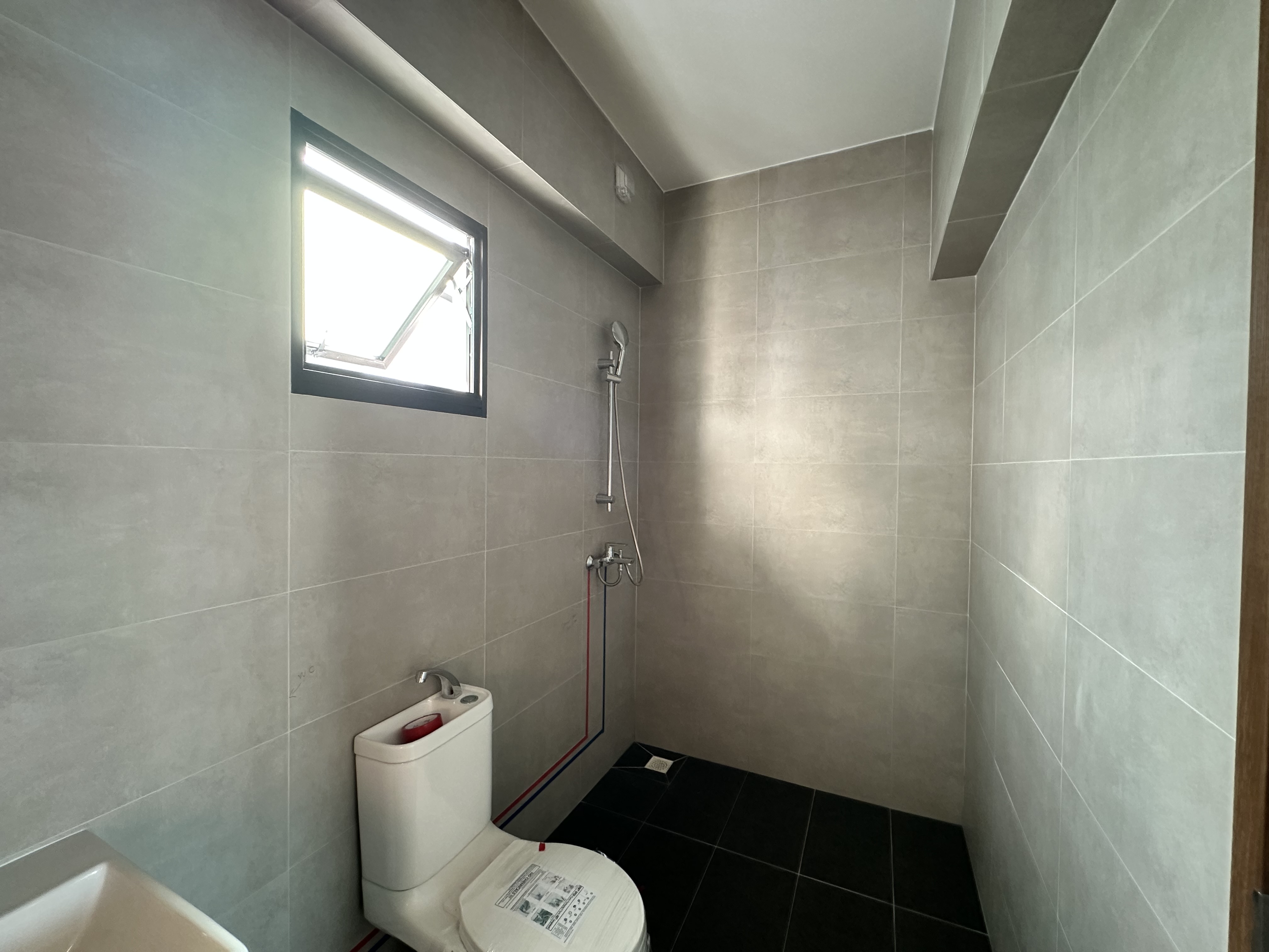 Before & After | A Modern-Lux MBR Bathroom | Tampines