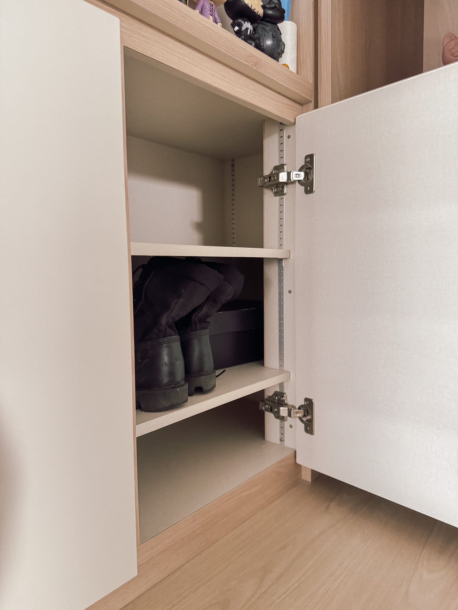 Entryway: We warmly invite you in!