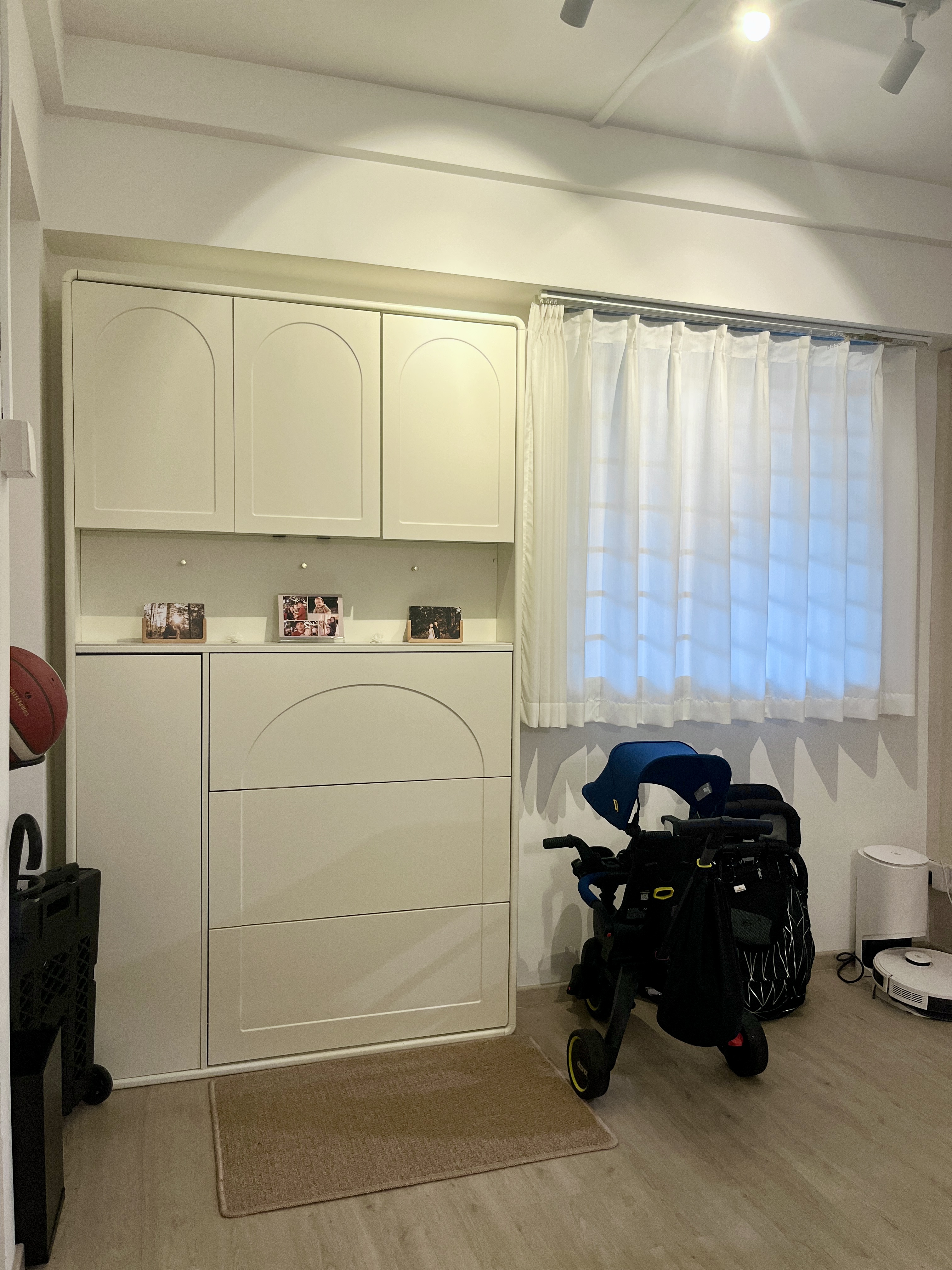 Our DIY Foyer: Aesthetic & Functional with Zero Built-in