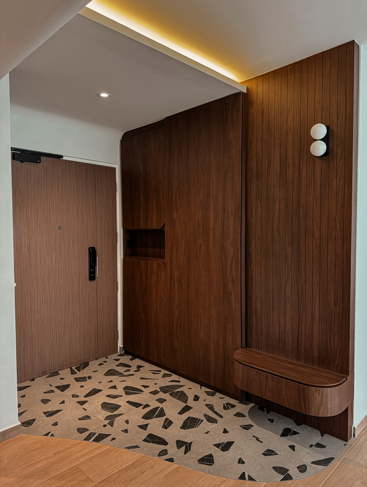 4 Shoe Cabinets, Smart Storage and Statement Floors ✨