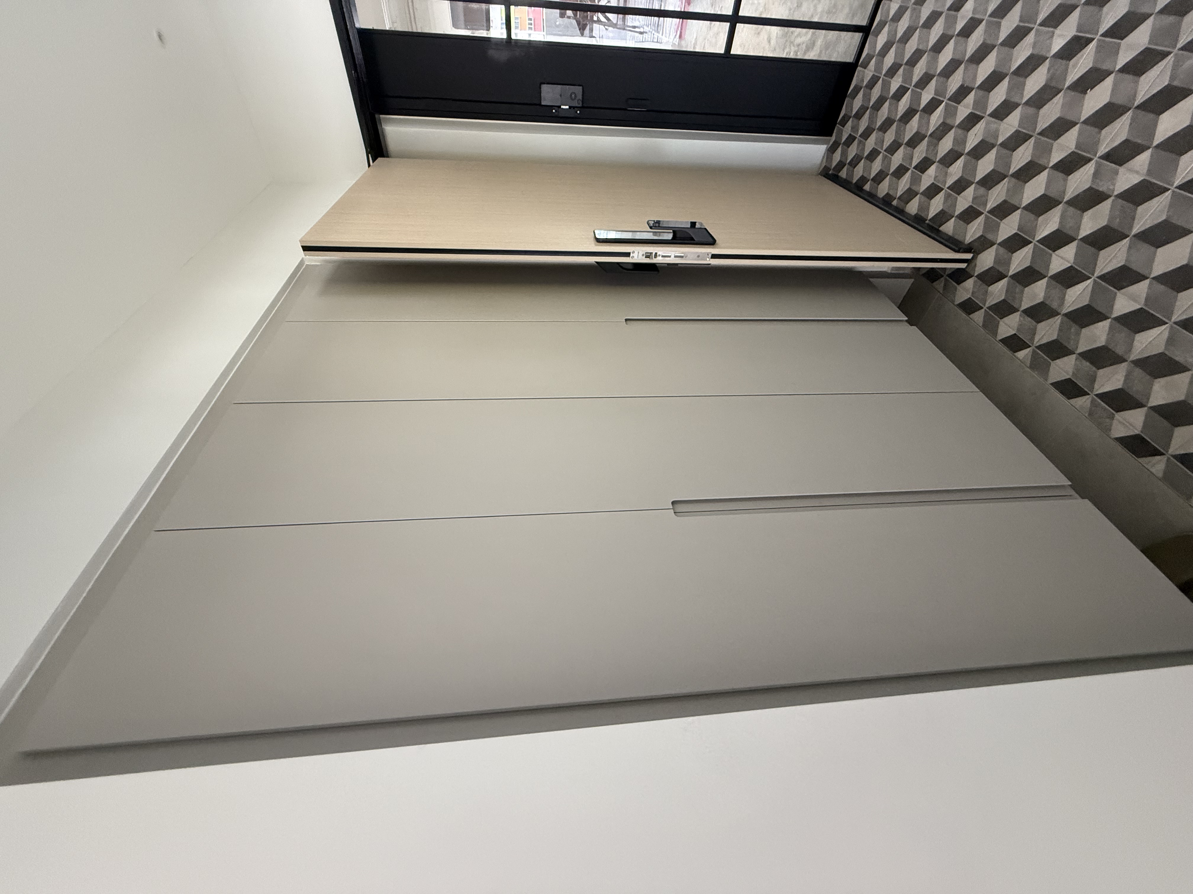 Life in Mono Entrance.