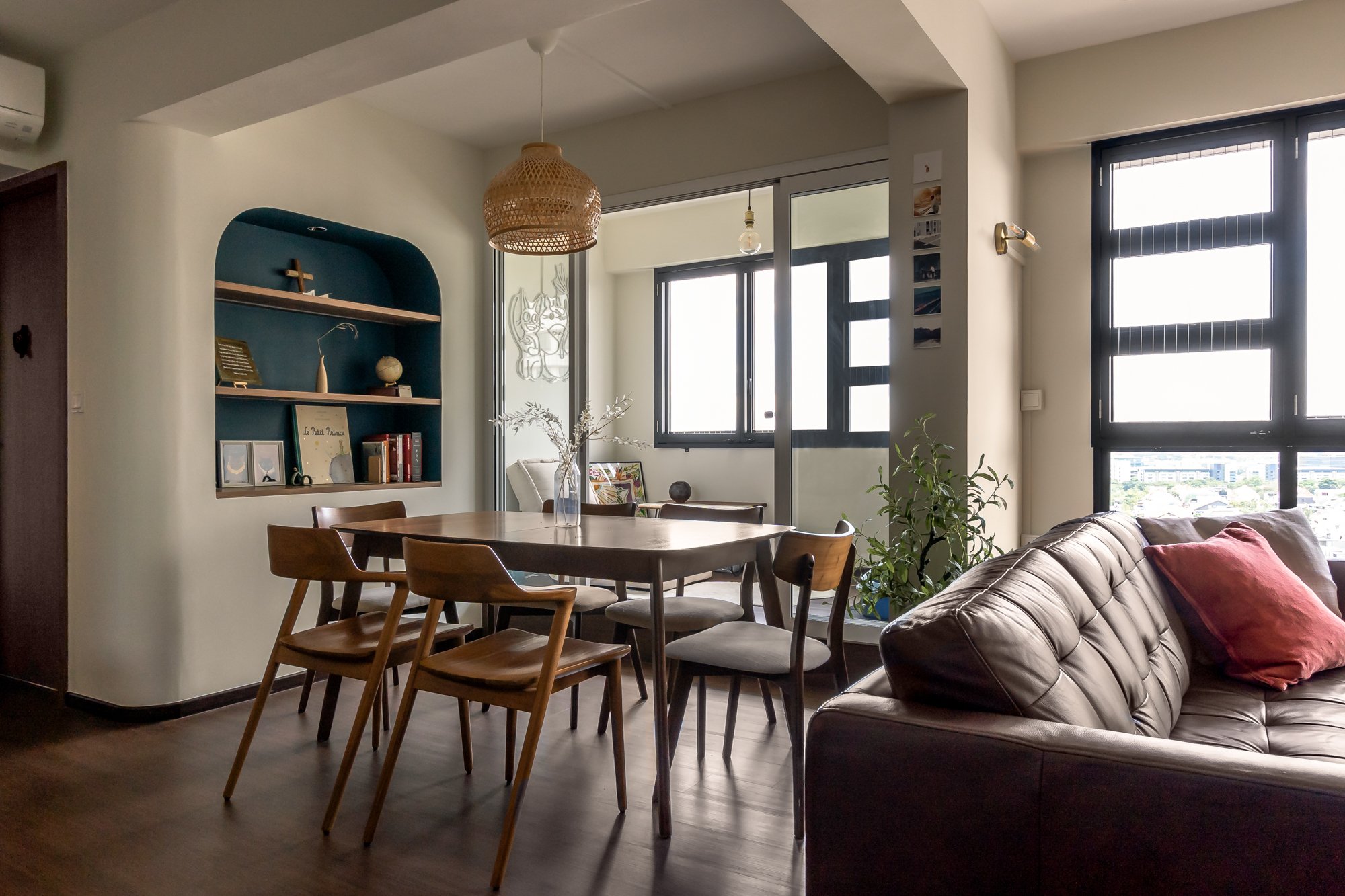 Wood-and-Teal-Modern-Contemporary-BTO-Home-