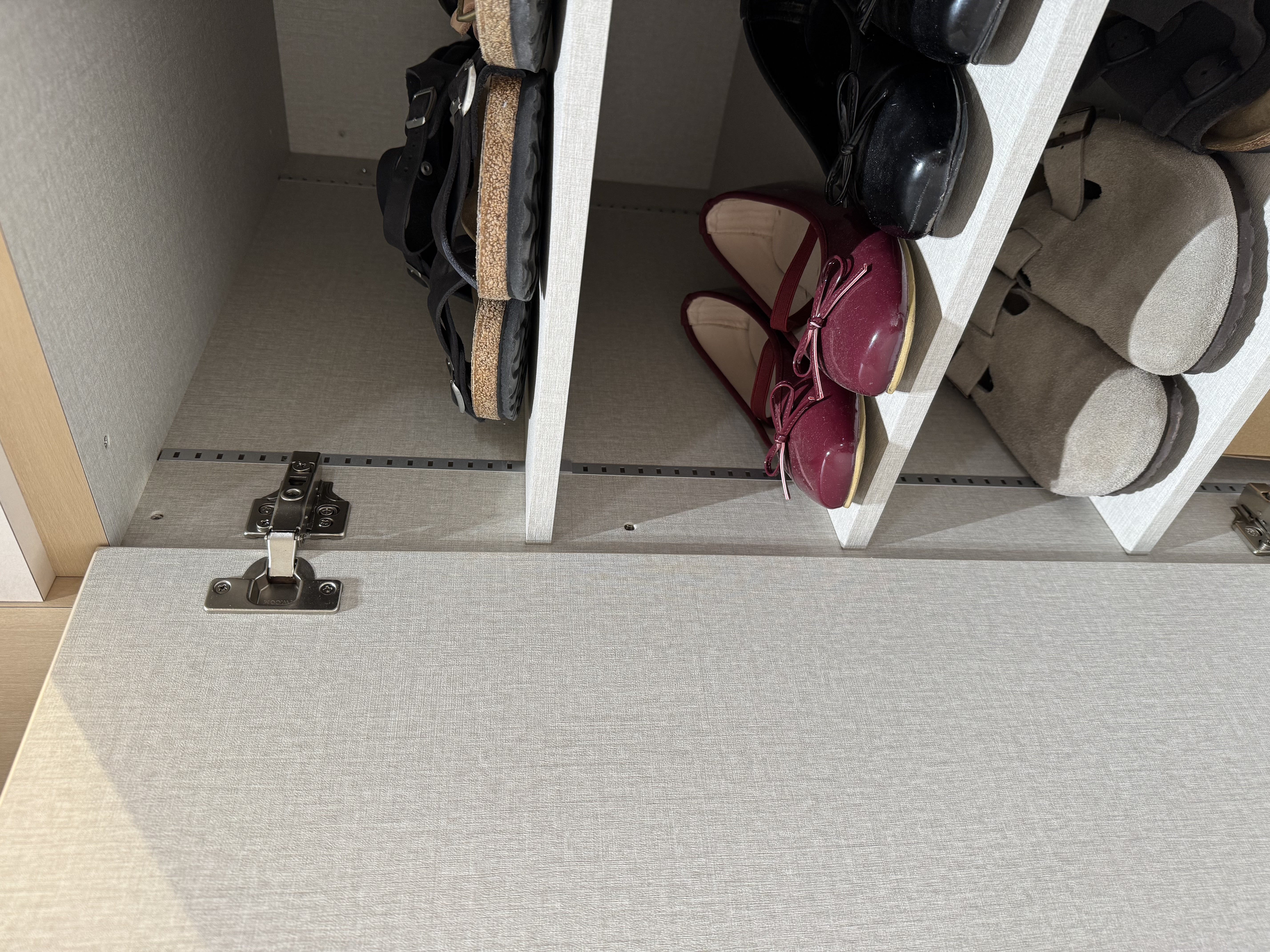 Our Entryway: Small Space, Ample Storage