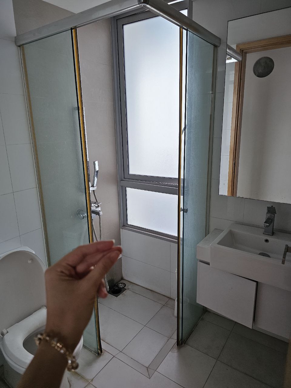 Bathroom Transformation: From Ordinary to Modern Luxe