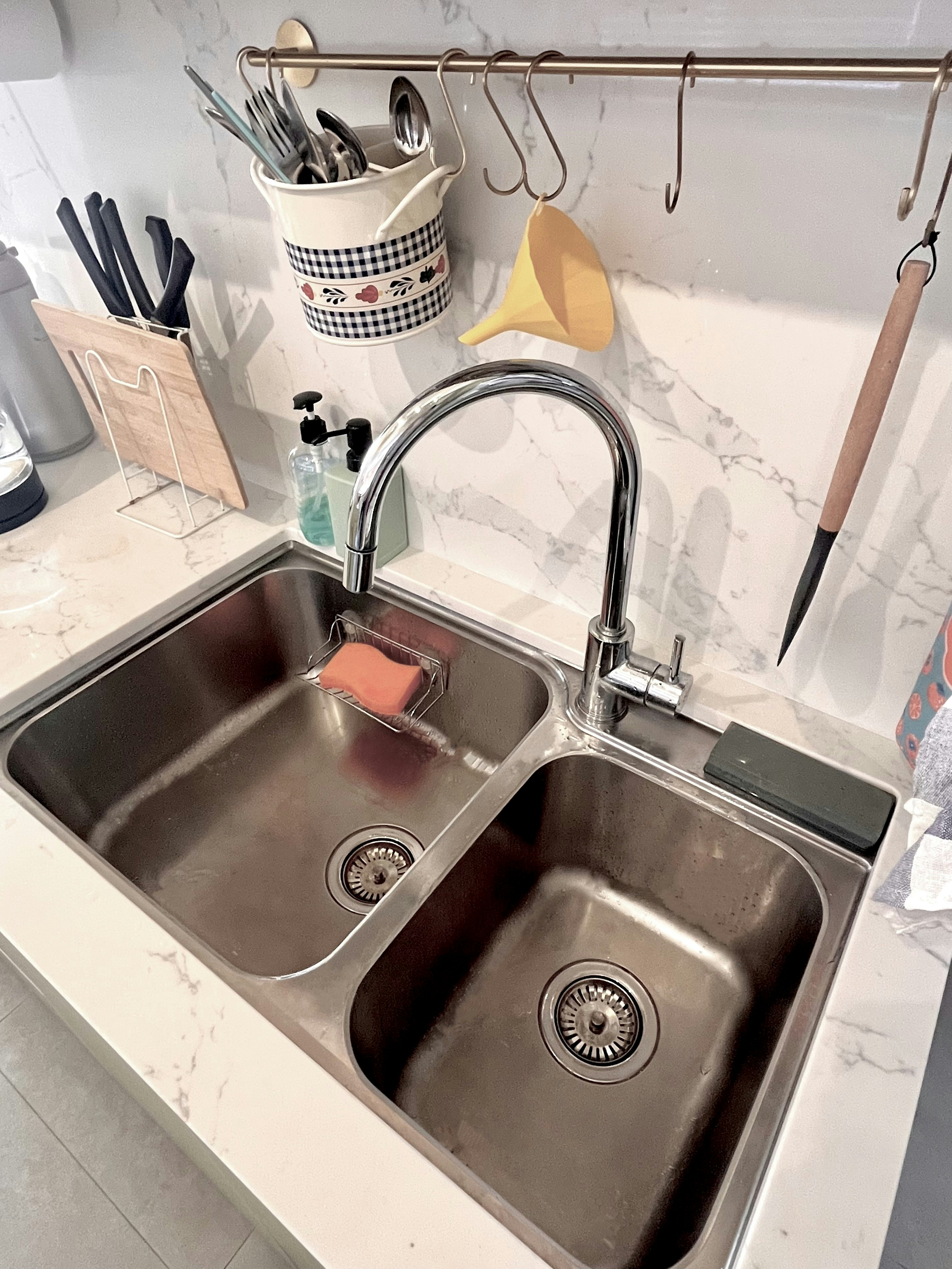 Kitchen: Reno regrets after 1 year!