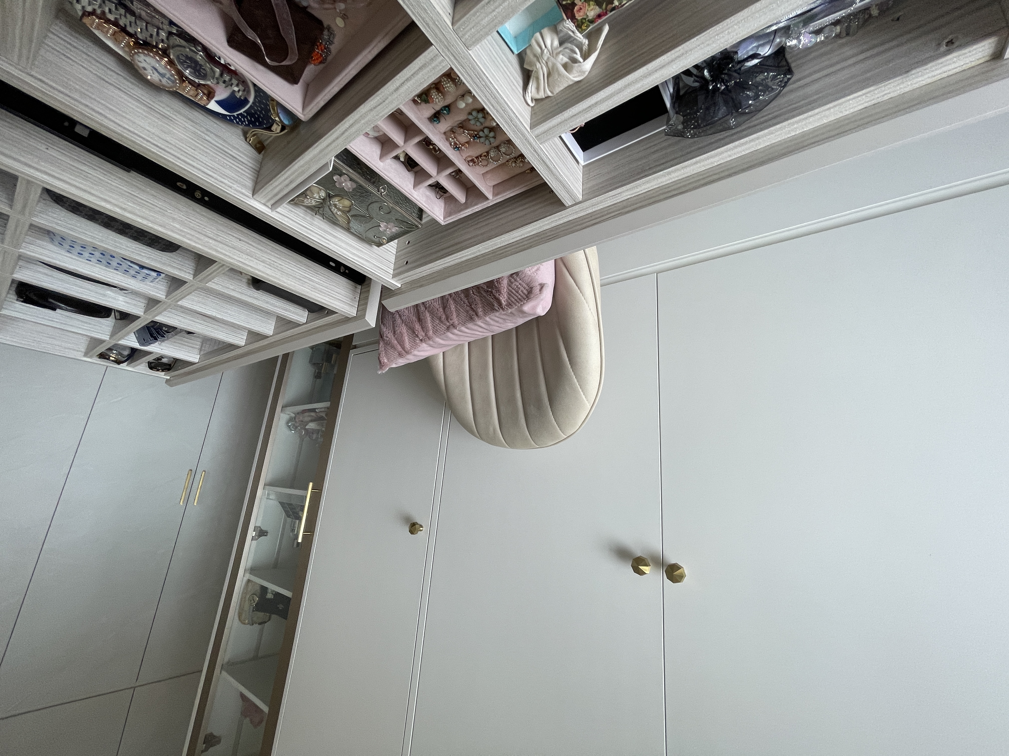 Modern luxe centrepiece curved vanity island in re-invented MBR