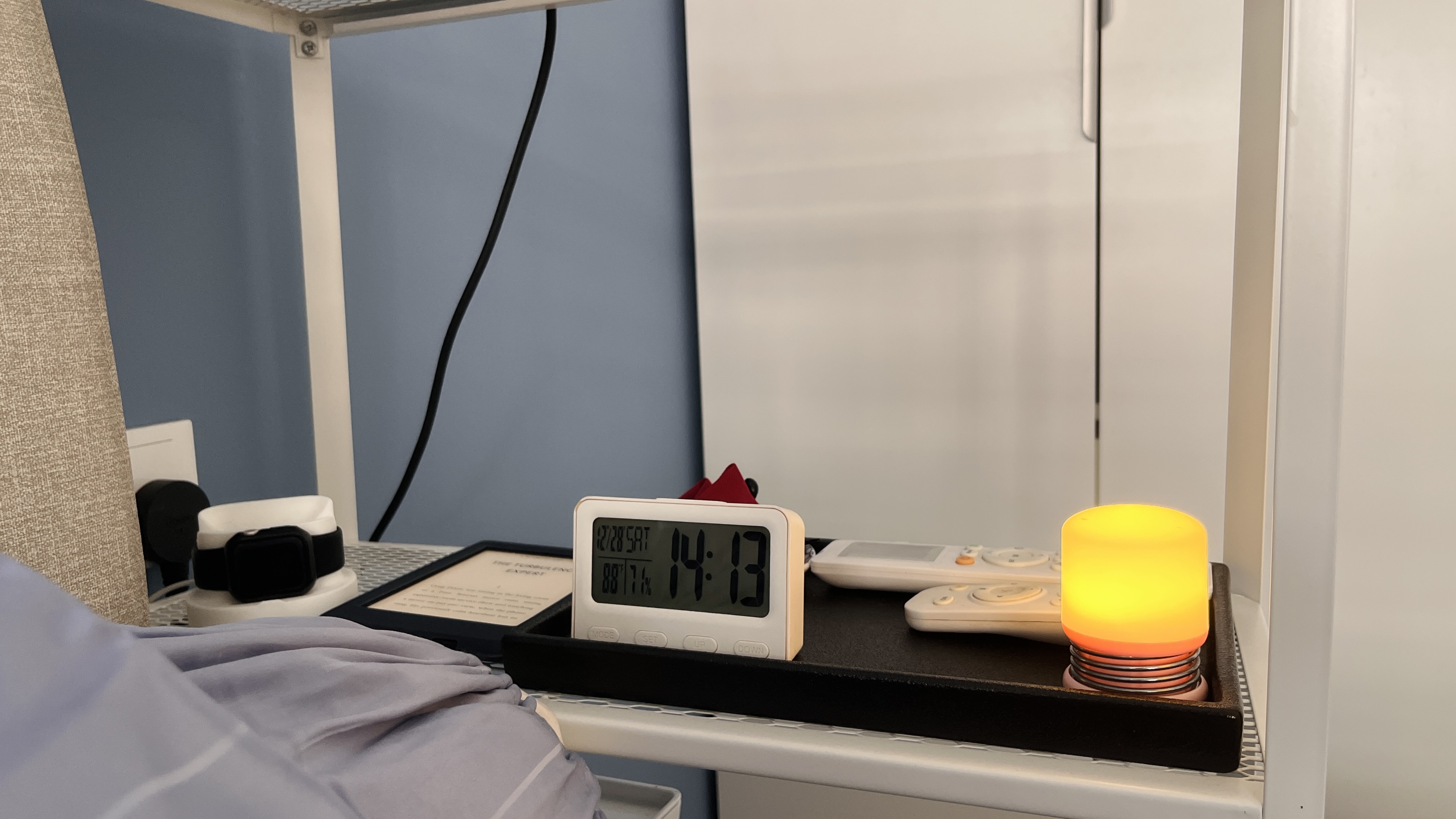 How we maximised our master bedroom storage with ONLY loose furniture!