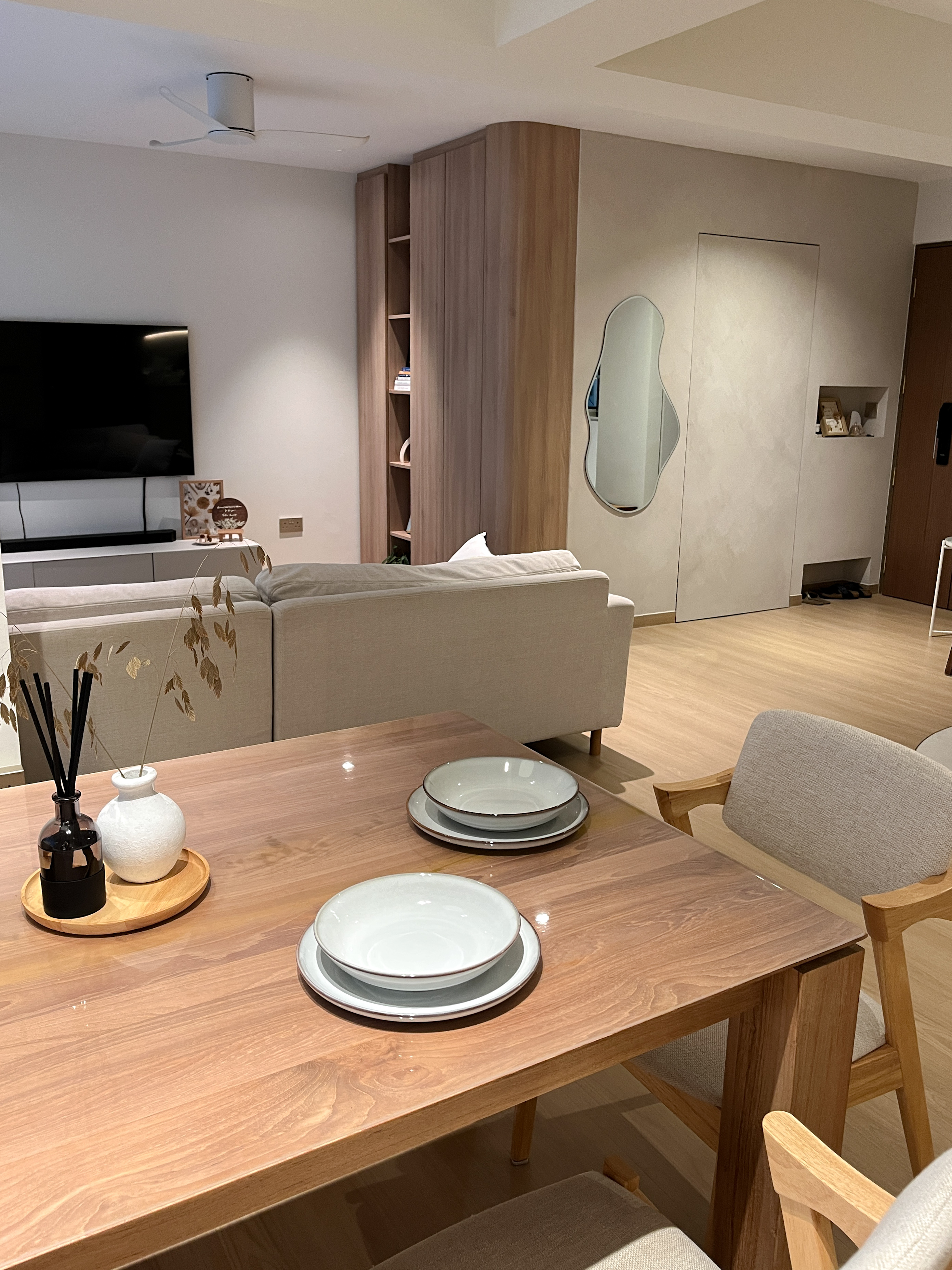 Our Simple Dining Space For Hosting & Meals 🍽️