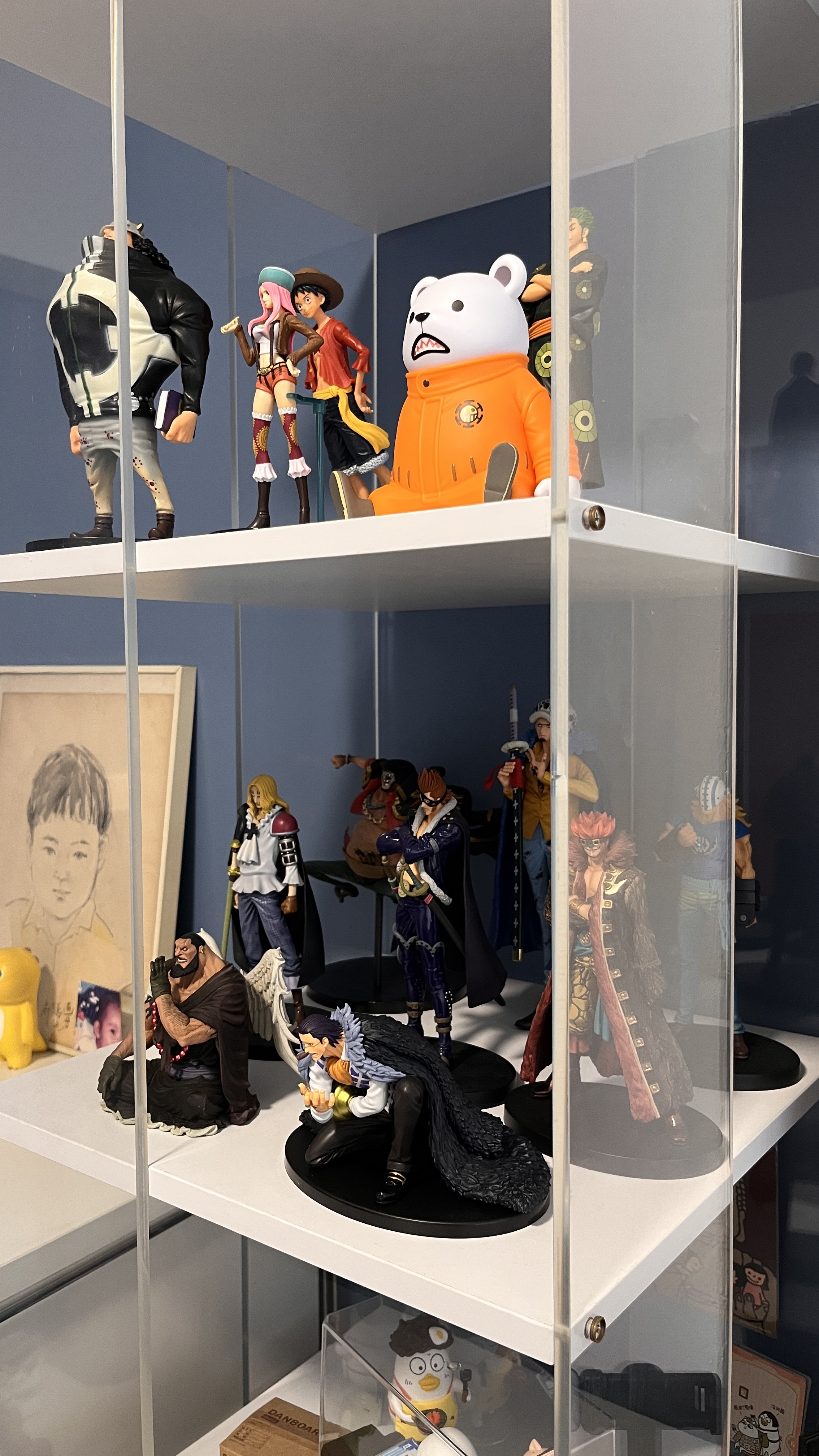 An-anime-lover's-study/home-office-with-no-built-ins-