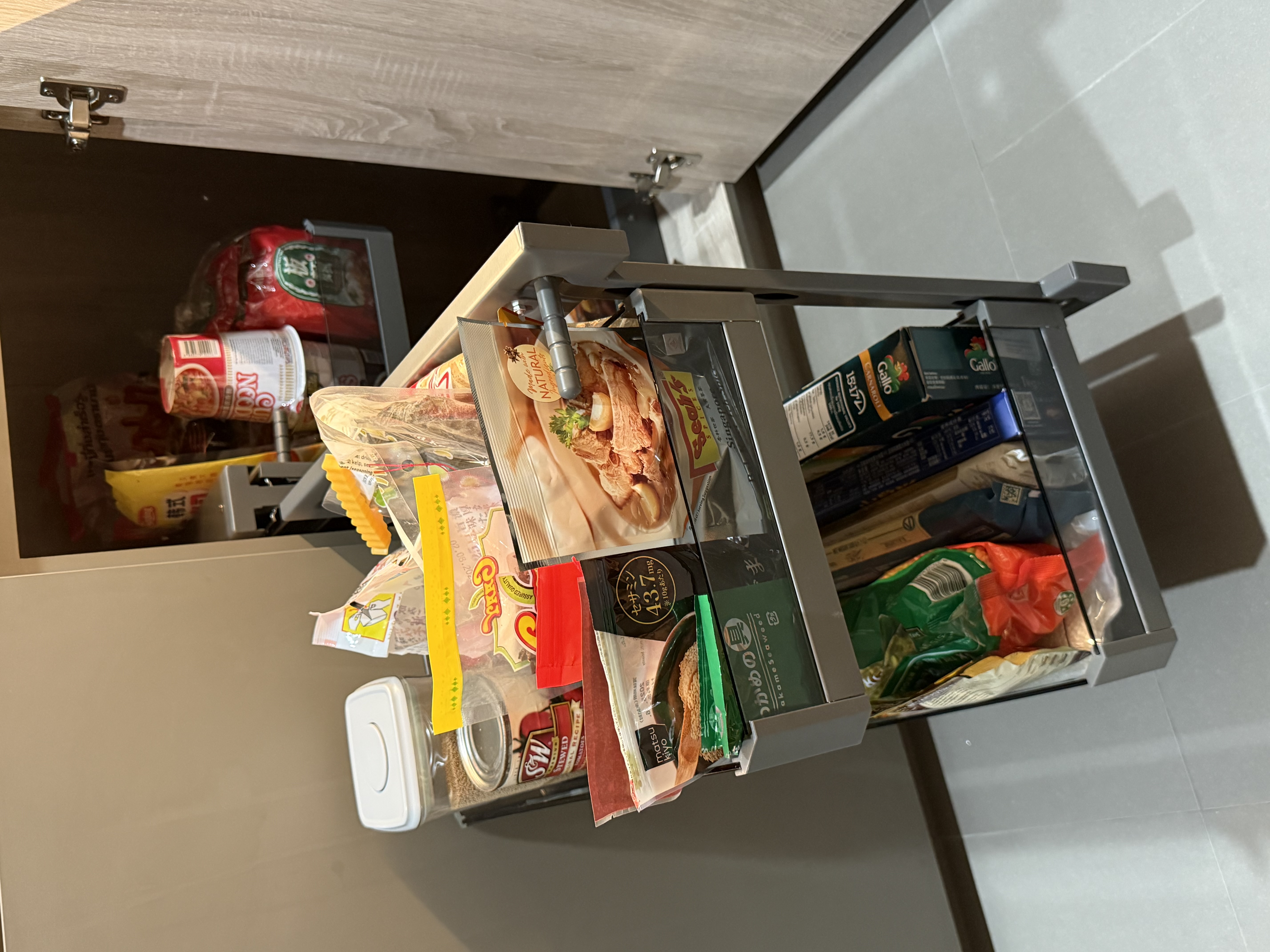 BTO-Kitchen:-maximising-our-tiny-2.5x2.6m-space