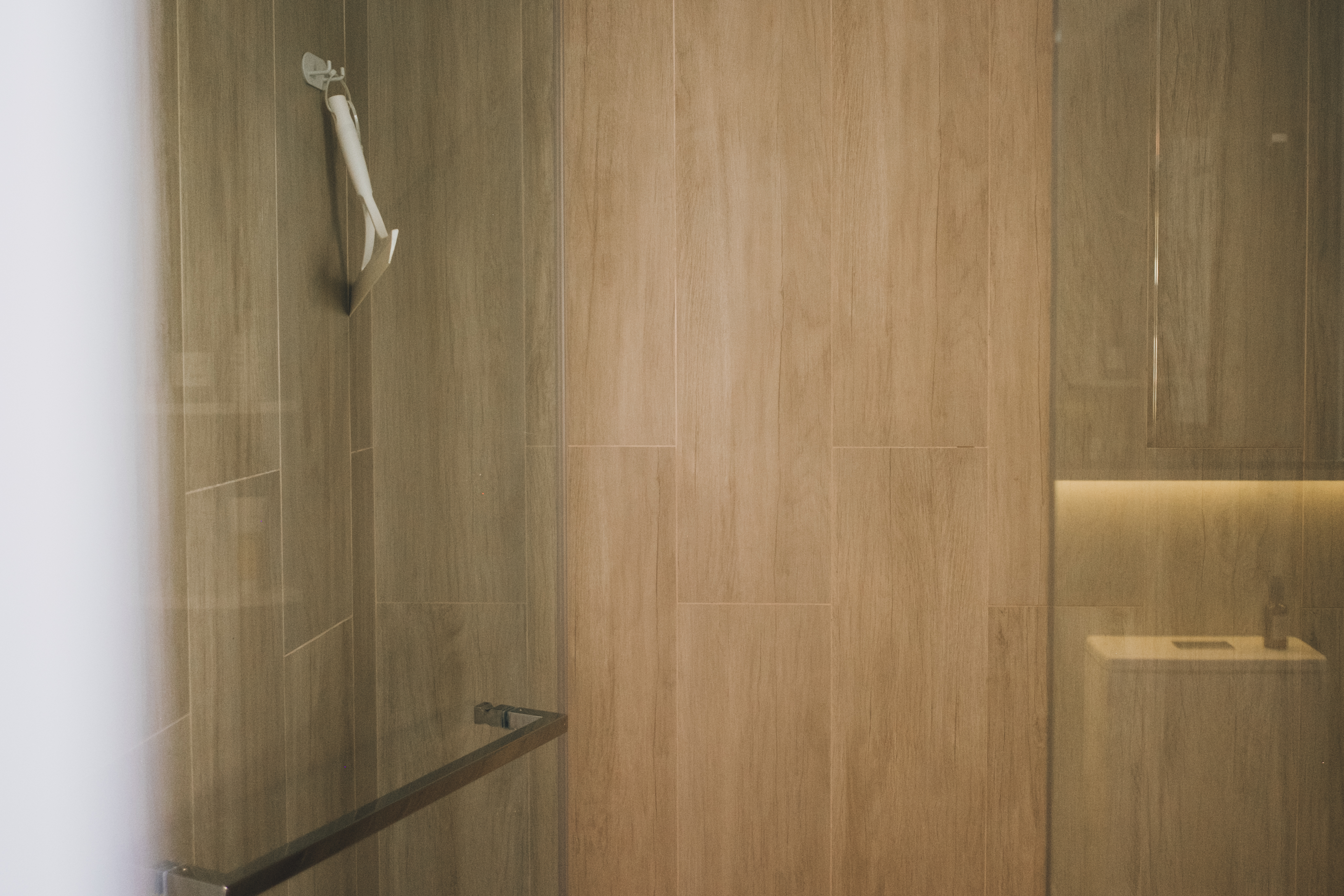 How we keep our bathroom vanity looking new after 2 years✨