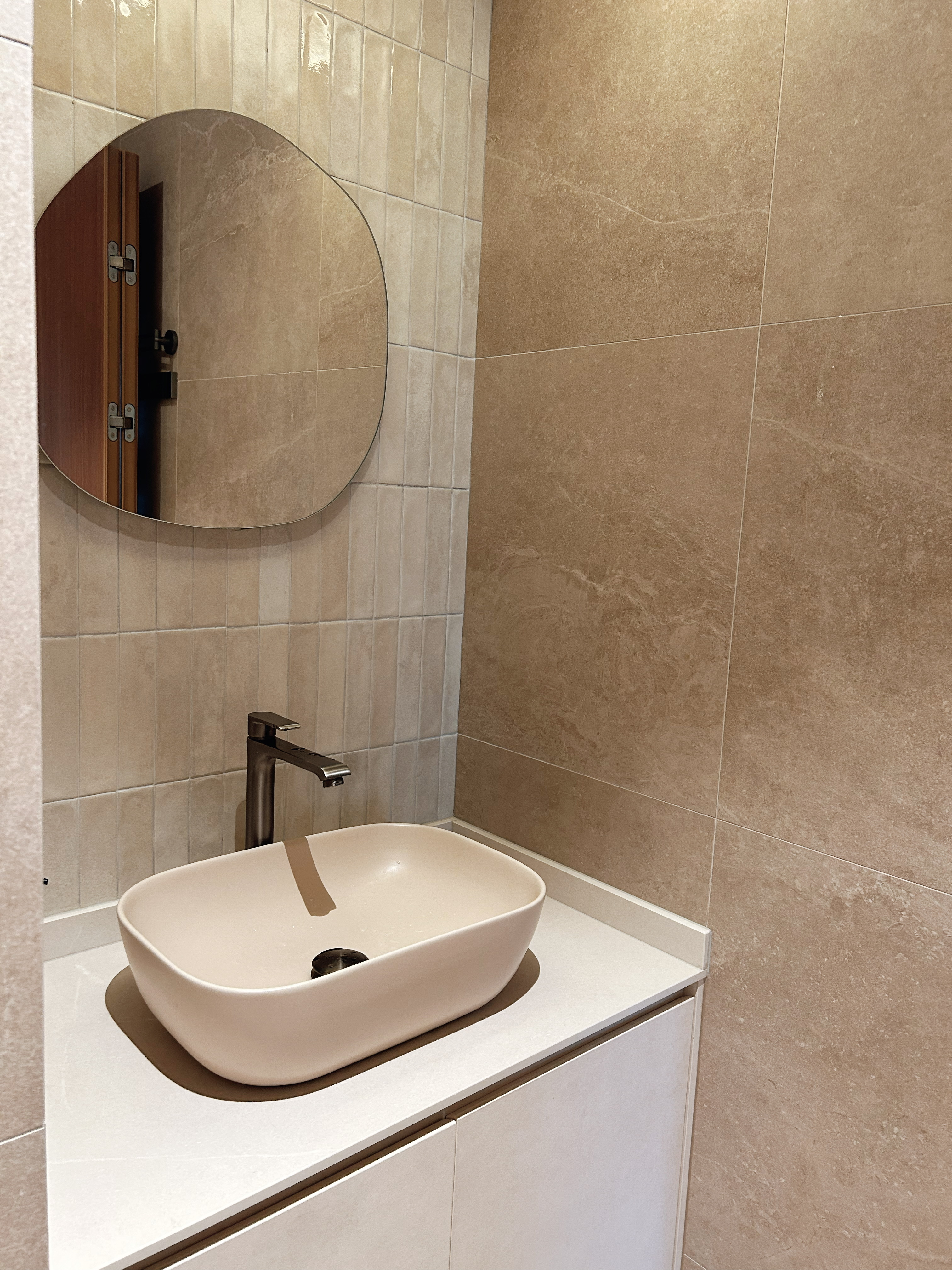 Beyond Beige: How to Add Personality to Your Neutral Bathrooms!