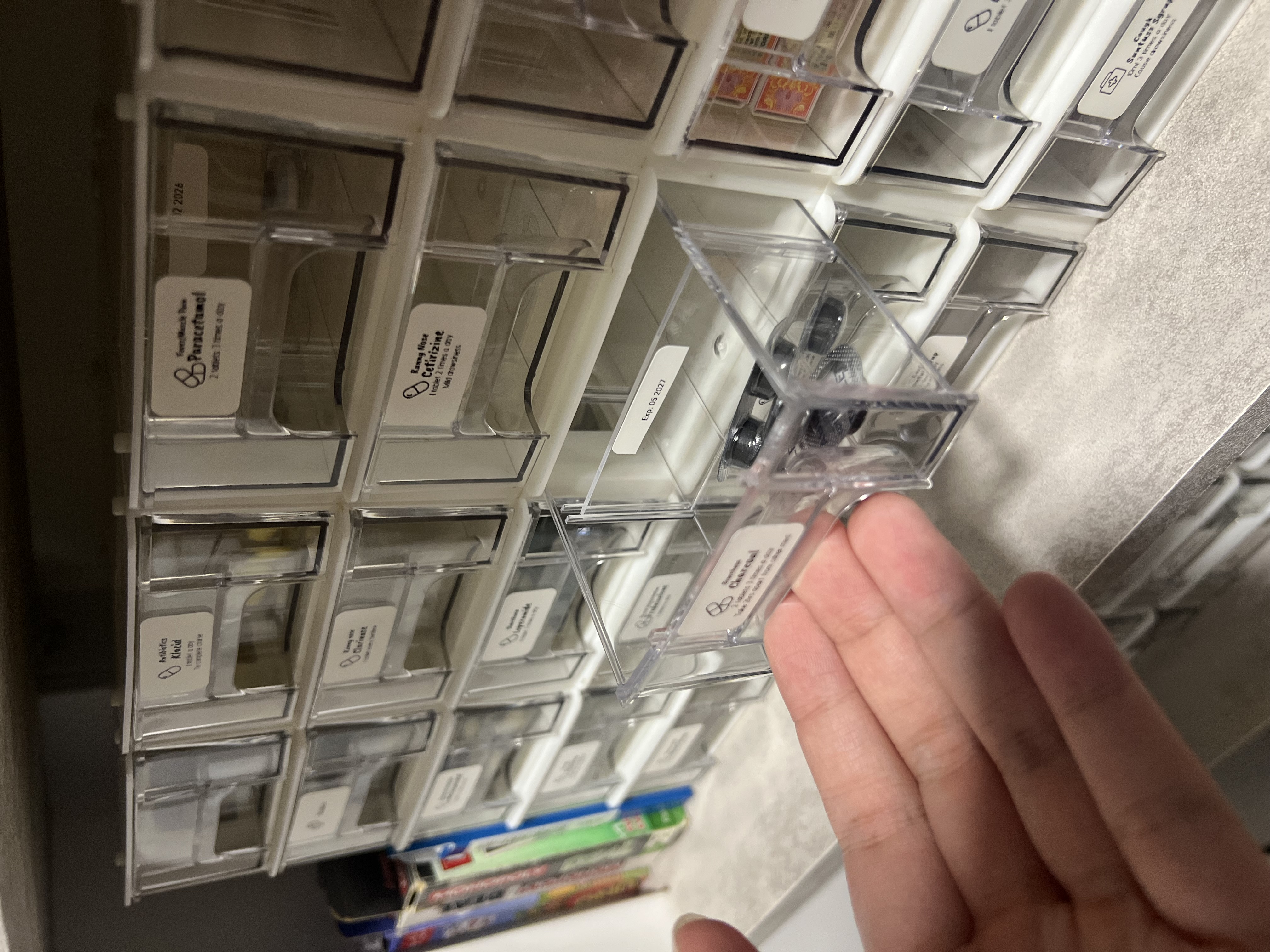 Simple-Hack-to-Keep-Small-Tools-&-Medications-Organized!