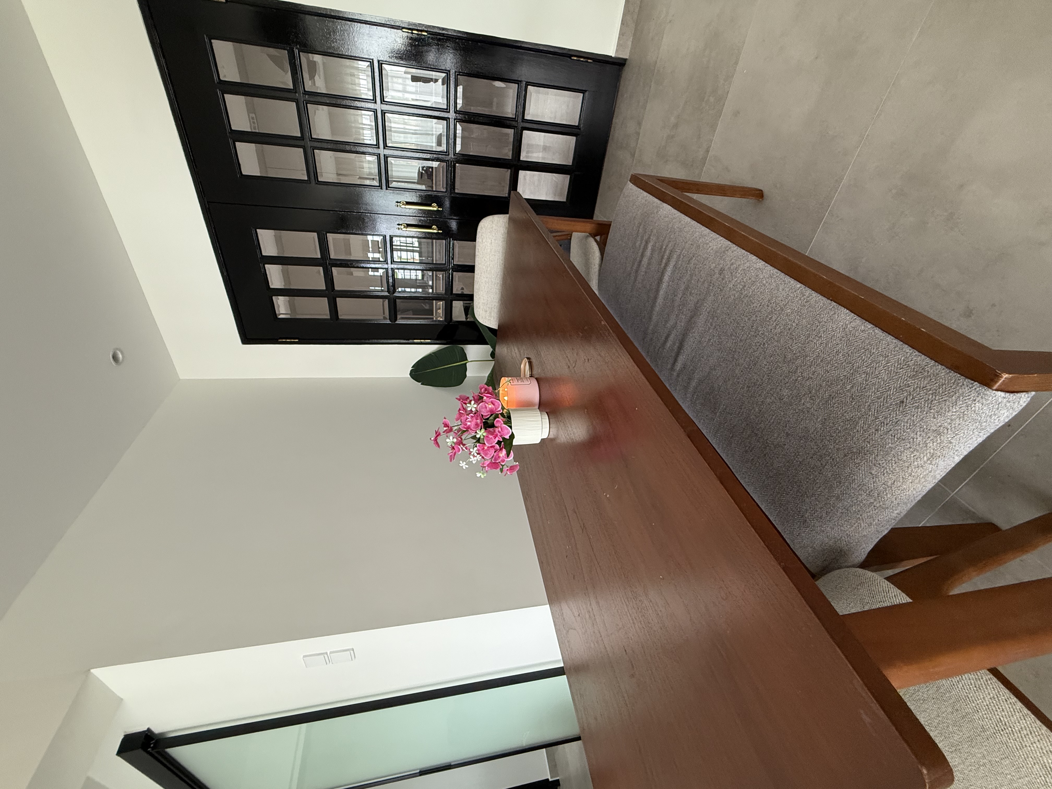 Dining-Room-with-French-Doors.-