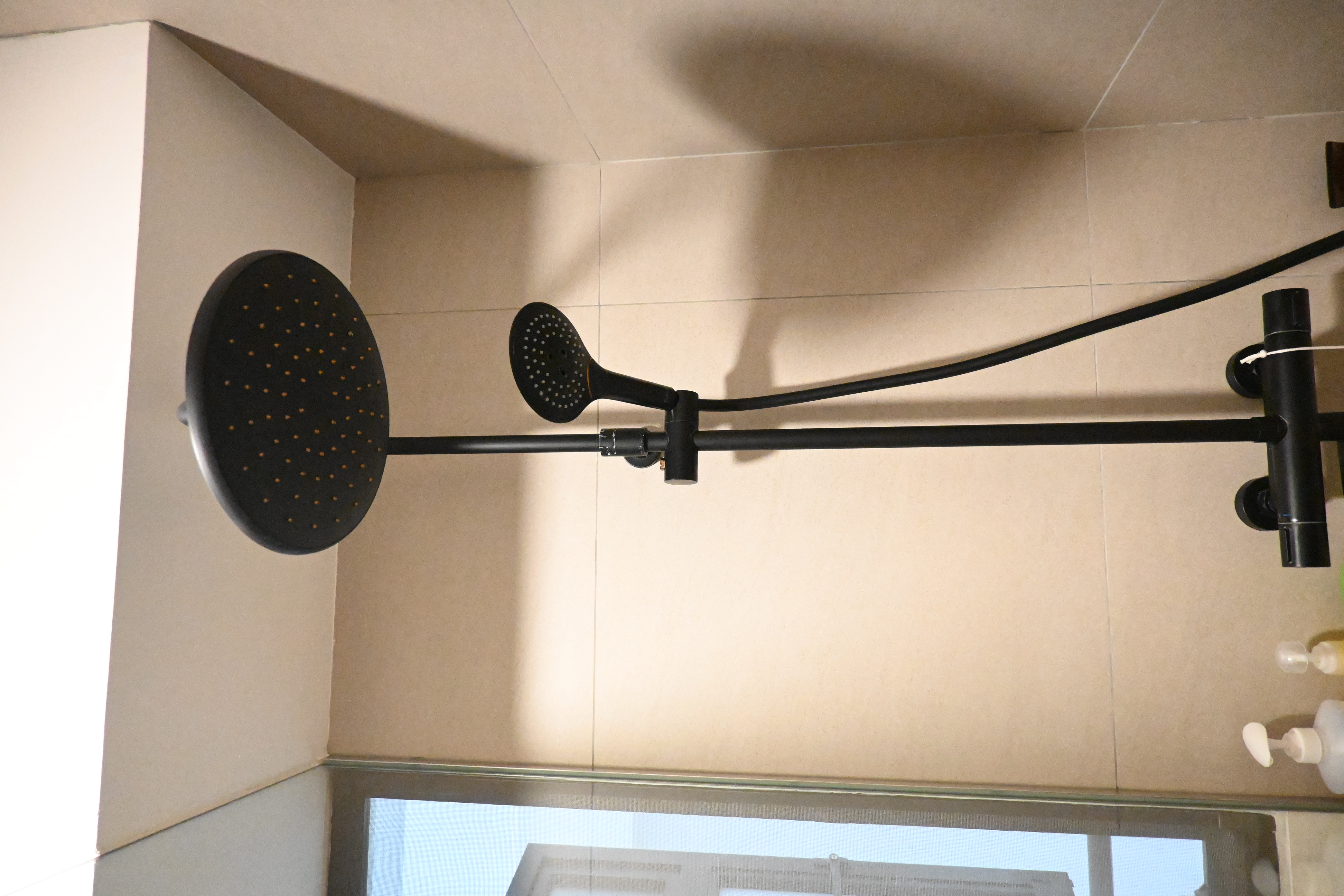 Features of our master bathroom that we like