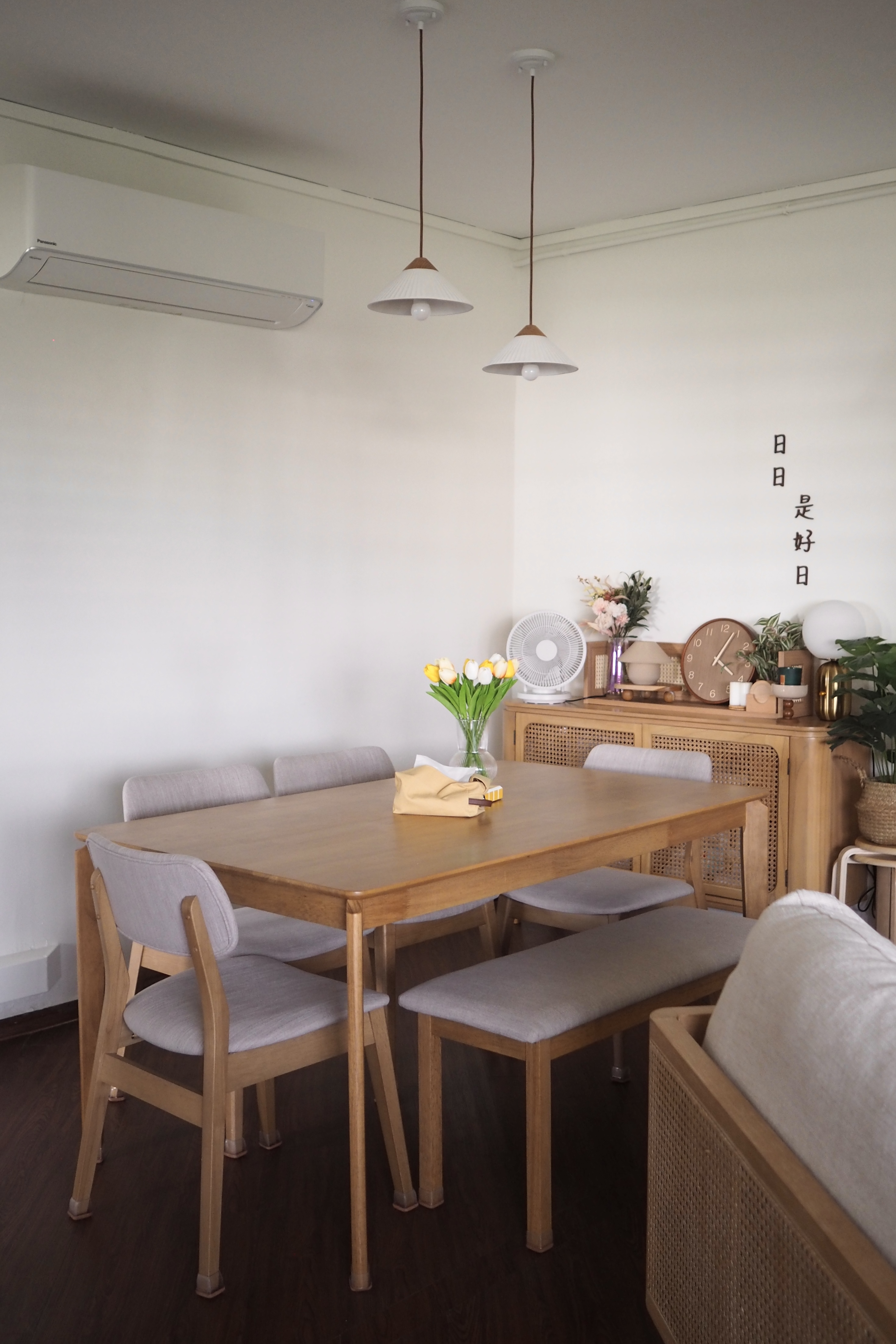 Happy we have the space for a dining area 🍽️