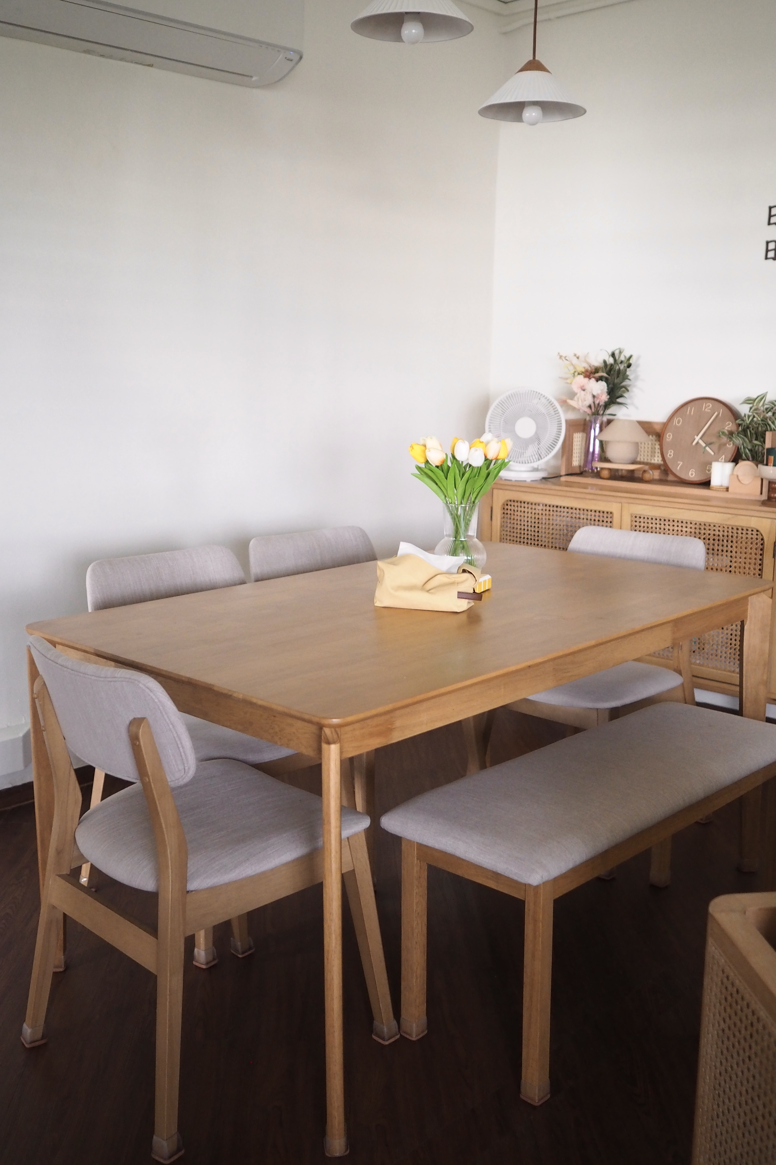 Happy we have the space for a dining area 🍽️