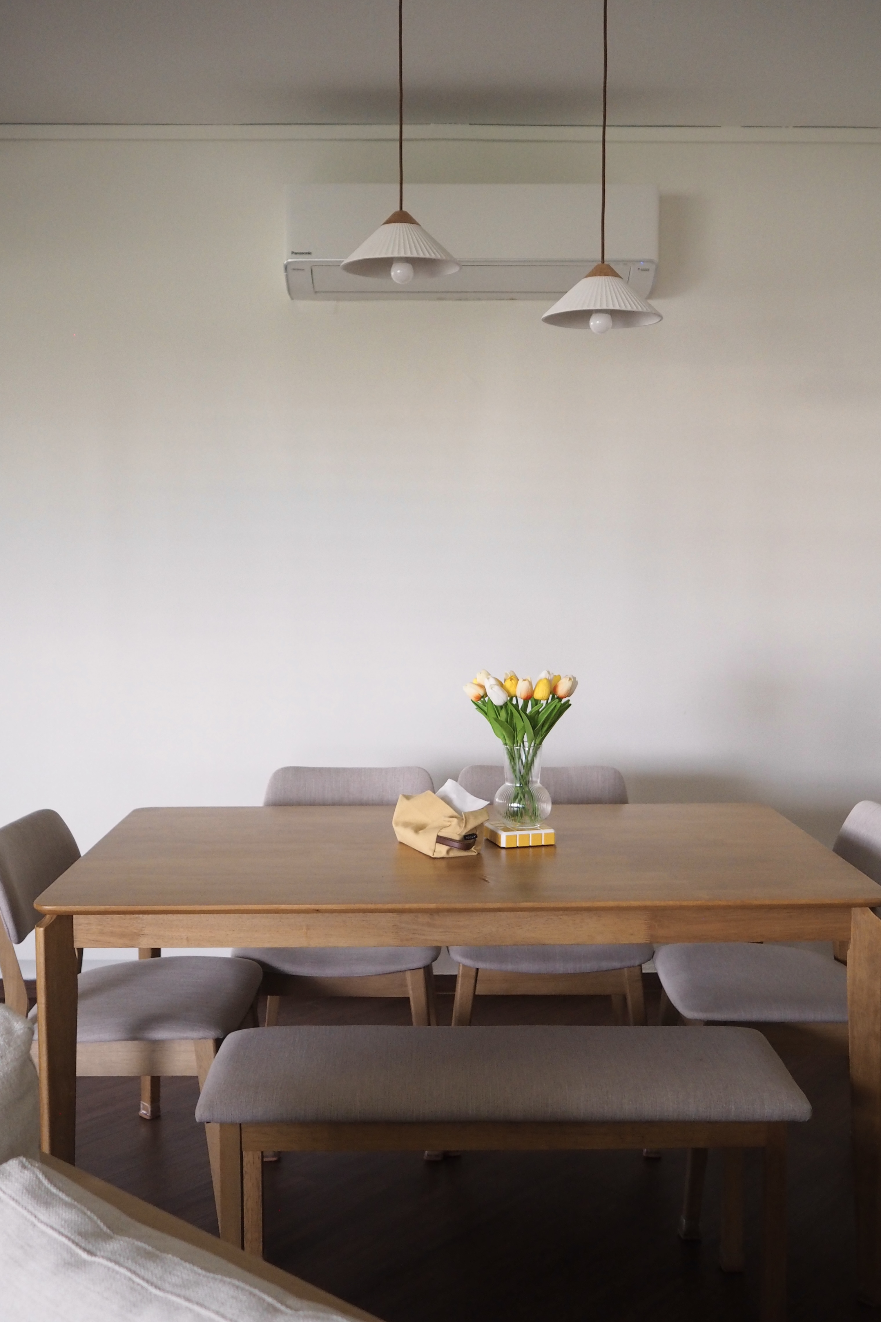 Happy we have the space for a dining area 🍽️