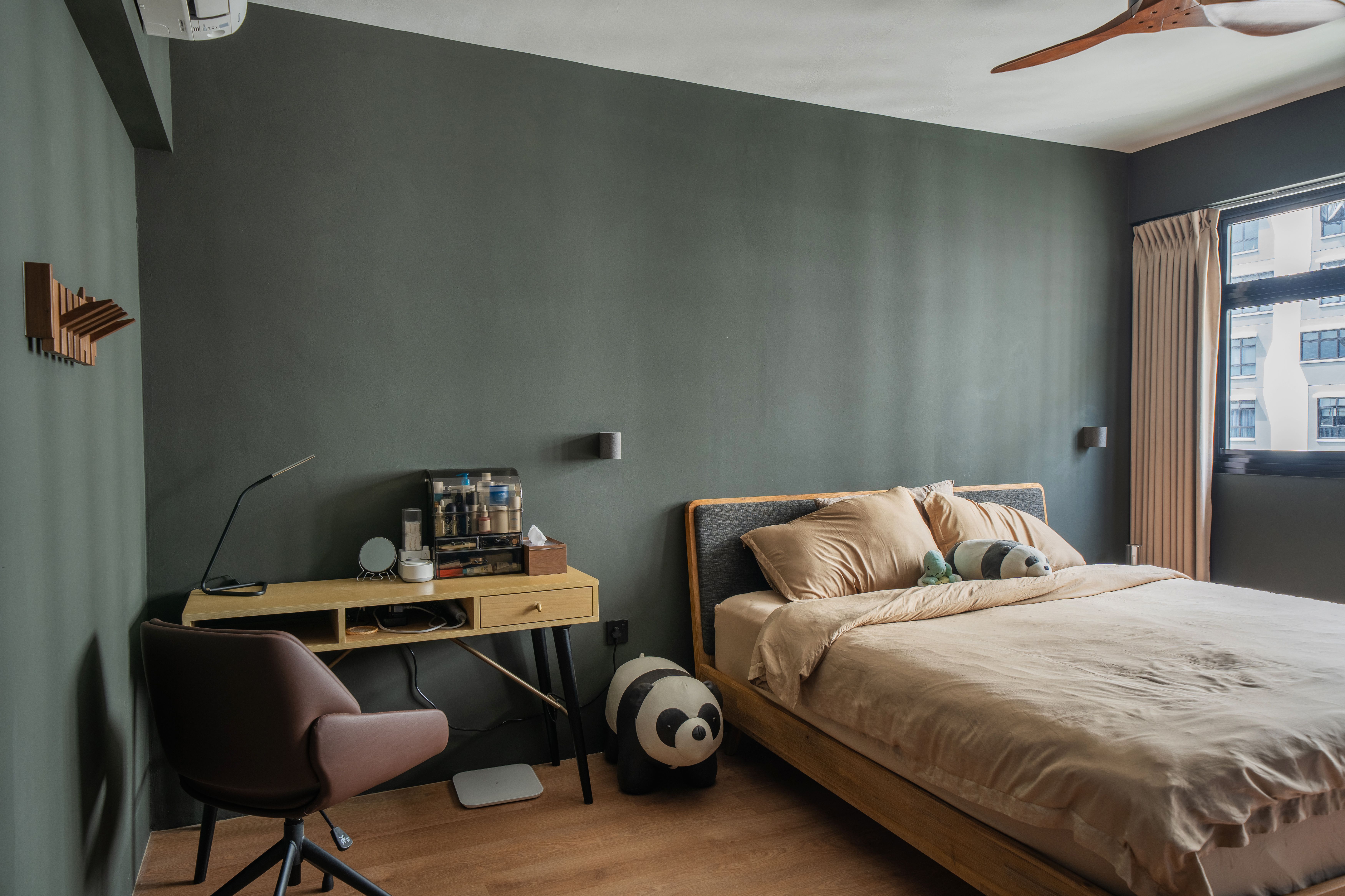 Our dark sanctuary: how we mixed light & dark into our space