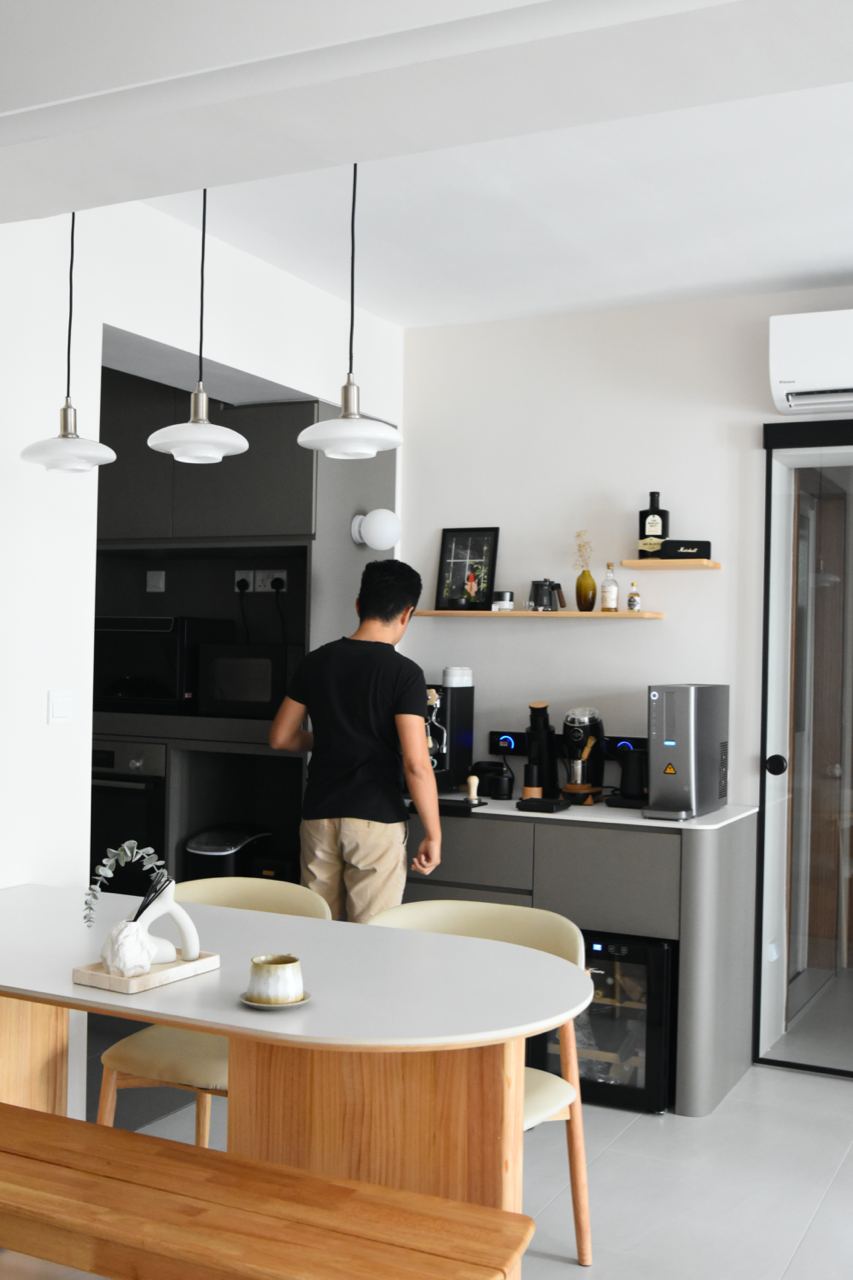 Multi-functional-dining-space-with-a-dedicated-coffee-station