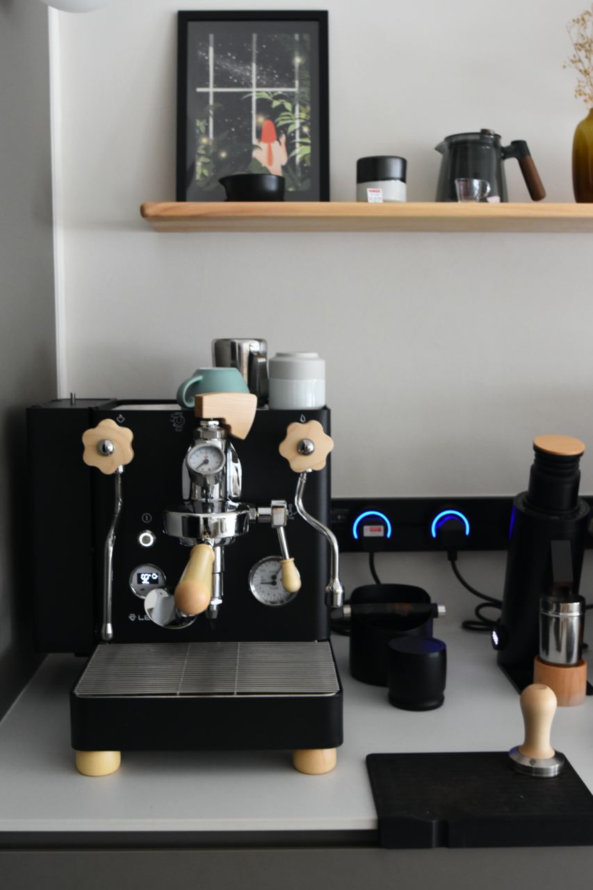 Multi-functional dining space with a dedicated coffee station