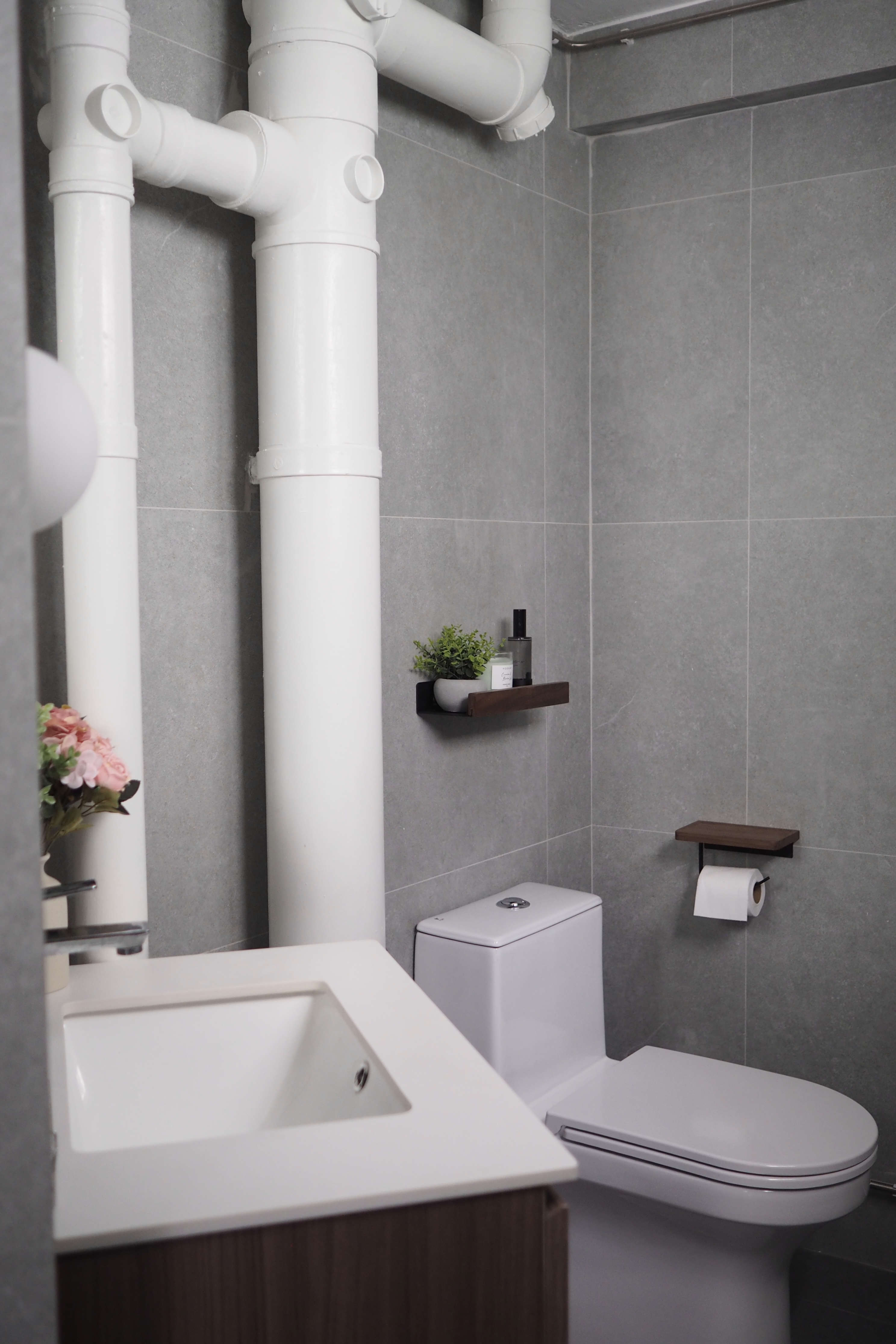 A-stone-bathroom-to-replicate-outdoor-showers-🪨🌿