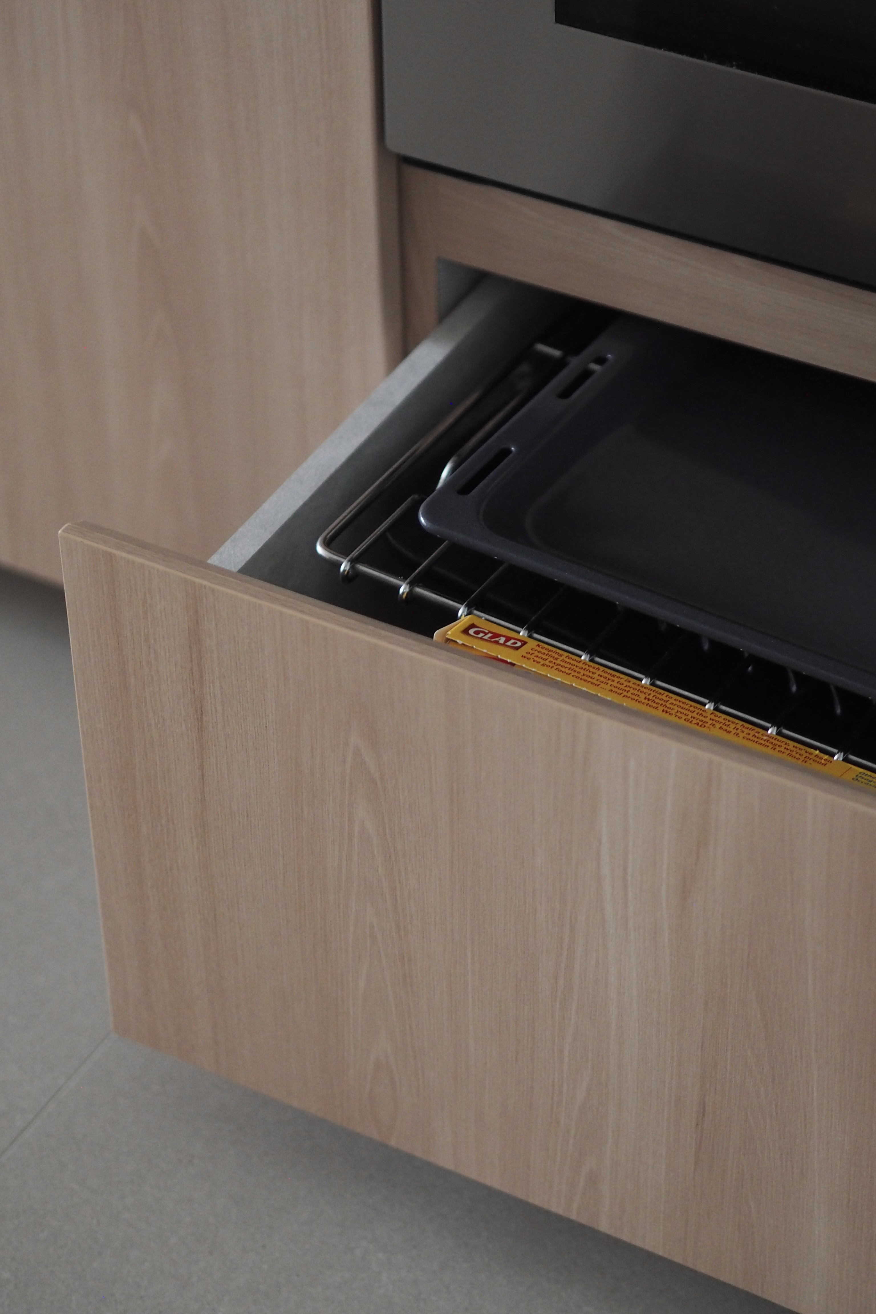 Lots of drawers in the kitchen