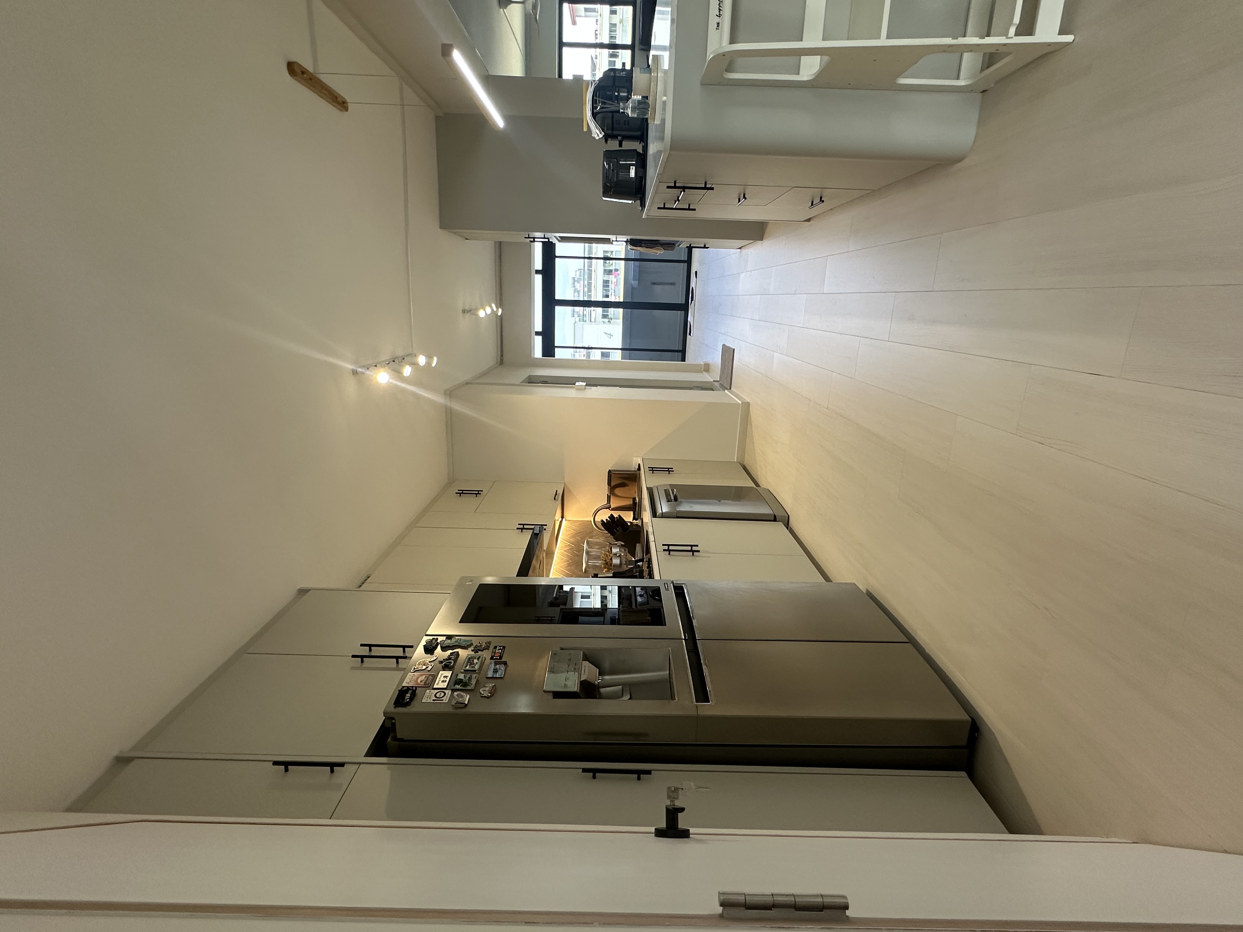 House Tour: Inside an Airy 1668sqft Corner Unit Executive Maisonette