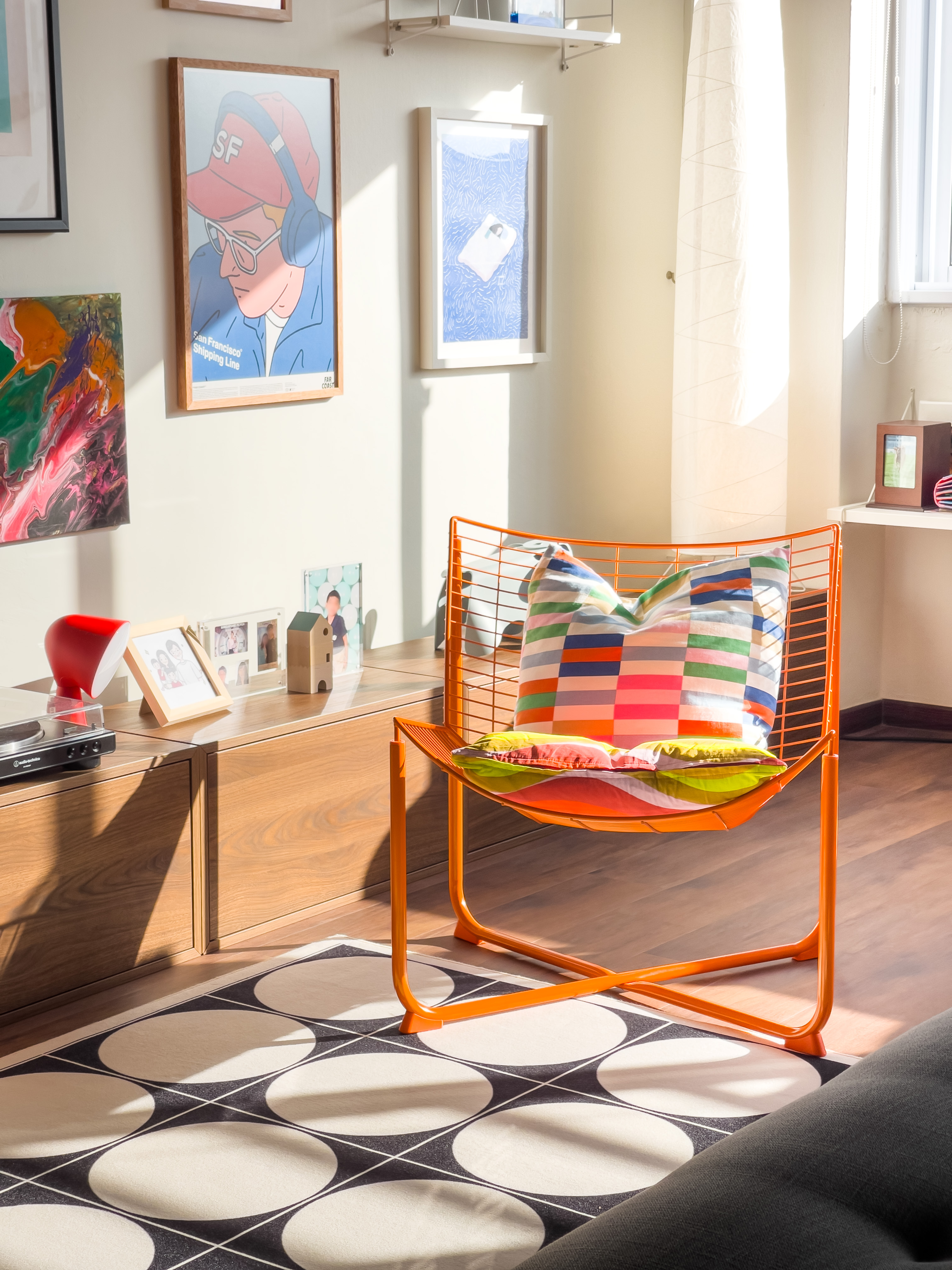 Living Room: Mid-Century Modern Style Art Display