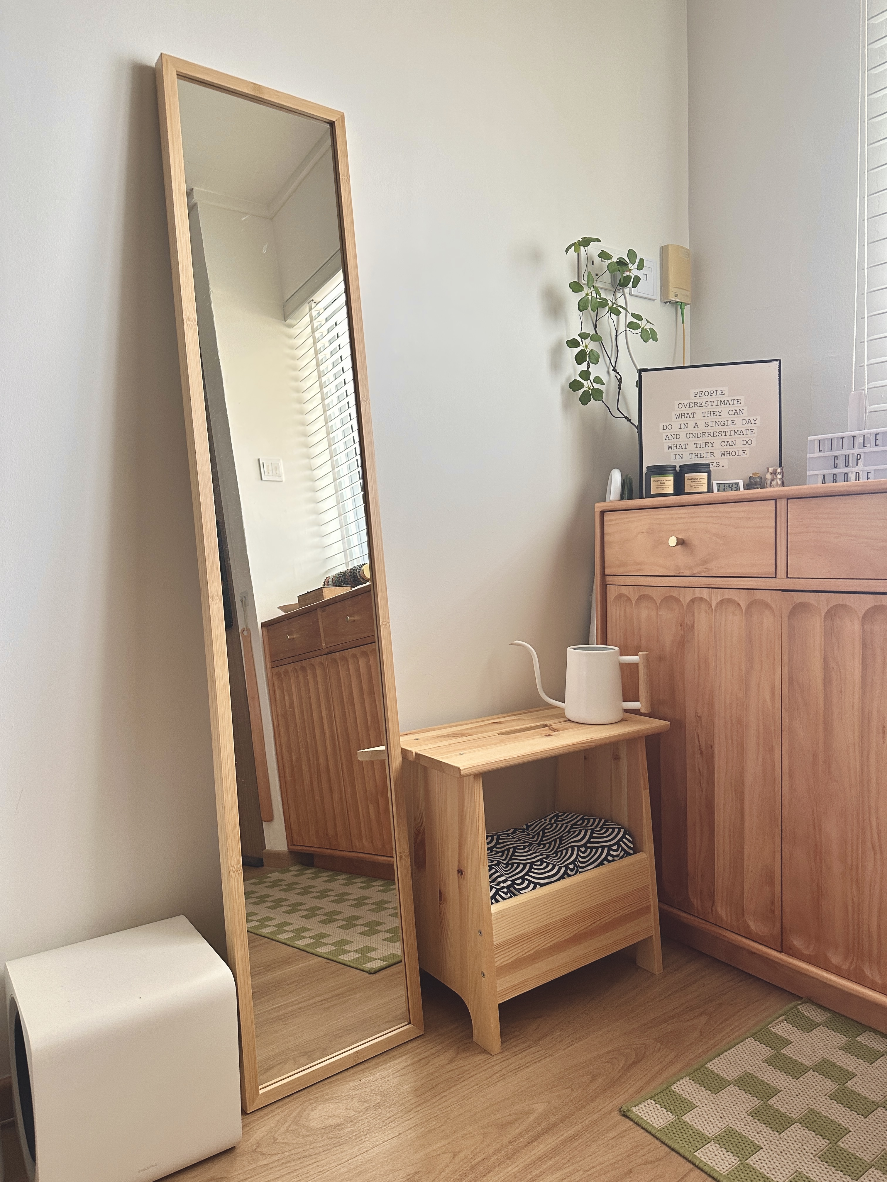 How to Create a Warm and Functional Japandi-Inspired Entryway