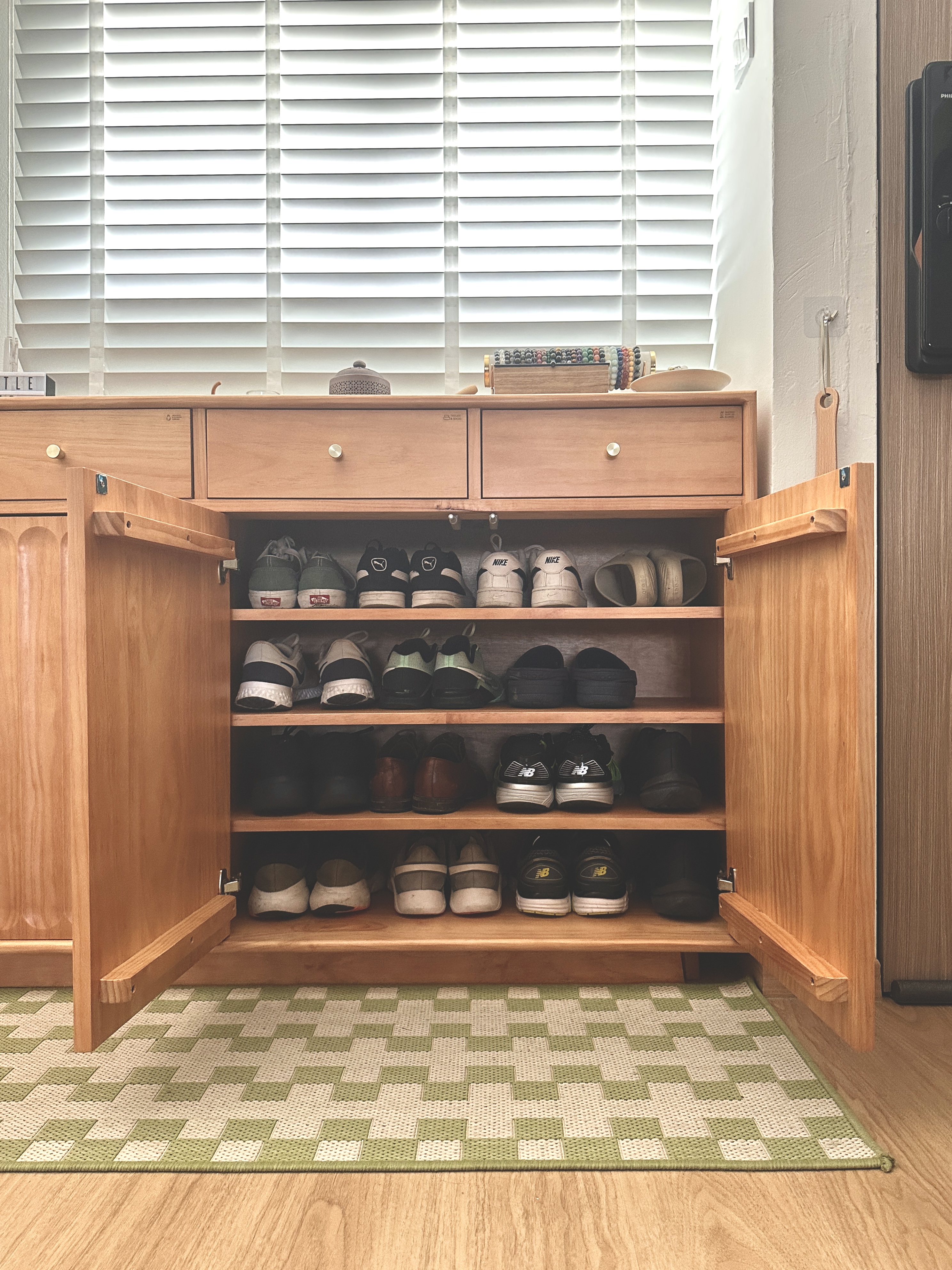 How to Create a Warm and Functional Japandi-Inspired Entryway