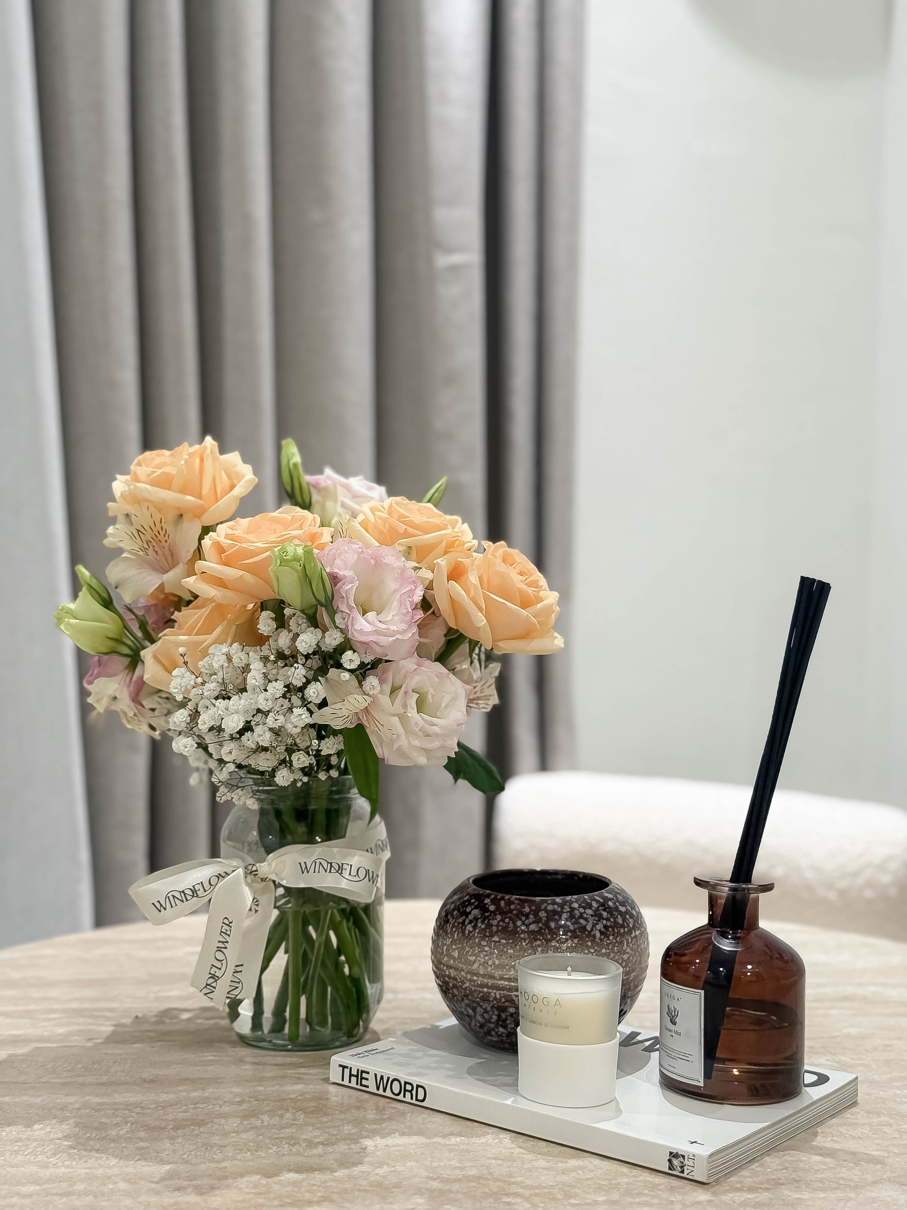 Scandi Living Room: Neutral Colours with Dark Accents