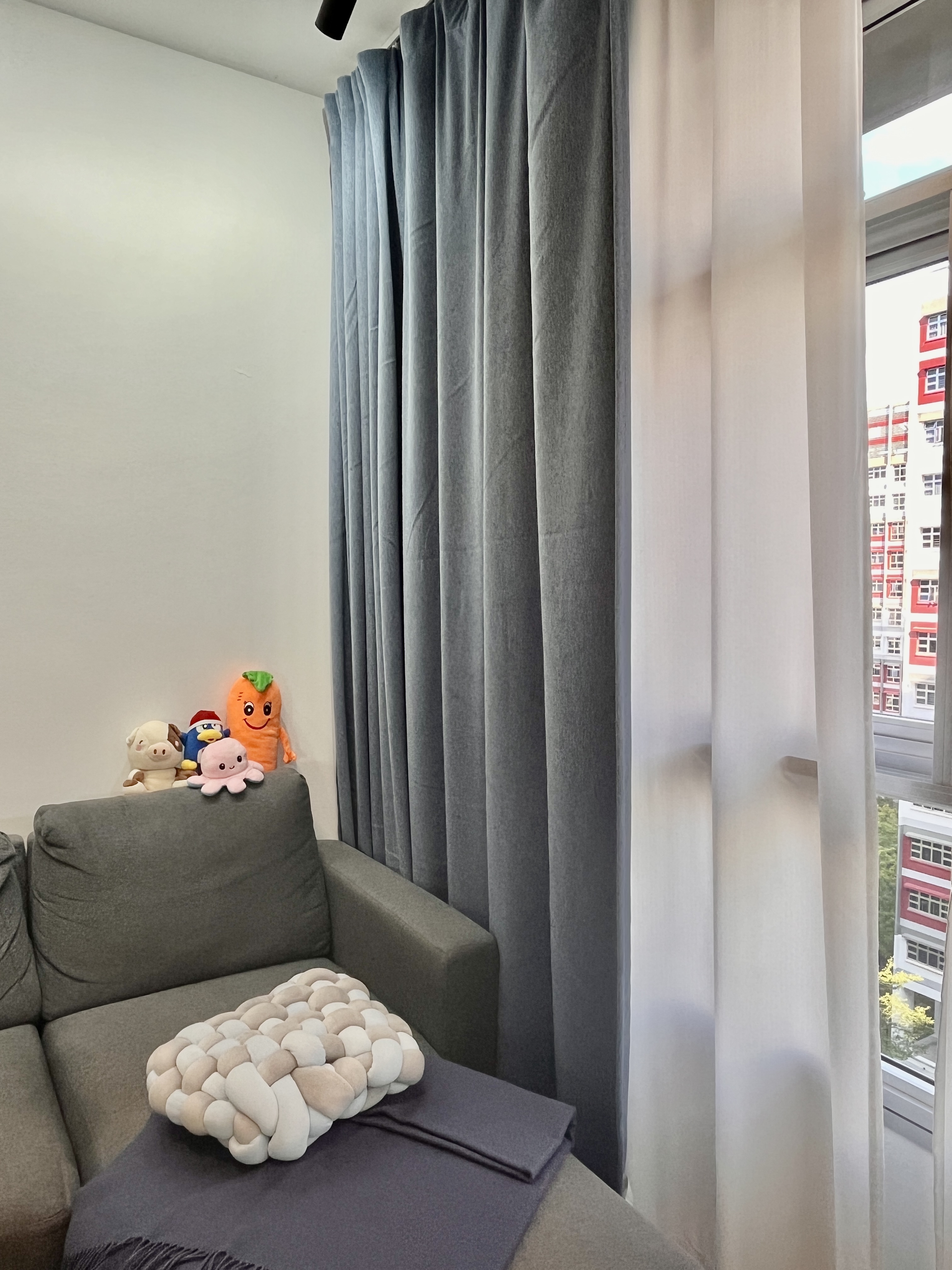 3 common things we DON'T have in our living room