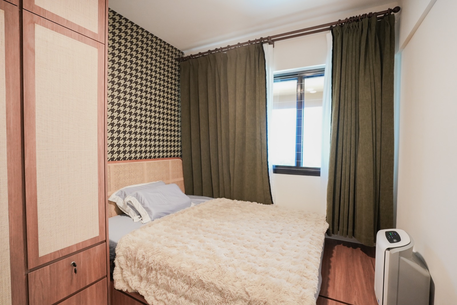 My Solo Sanctuary – Styling My 2-Room HDB with Nanyang Charm