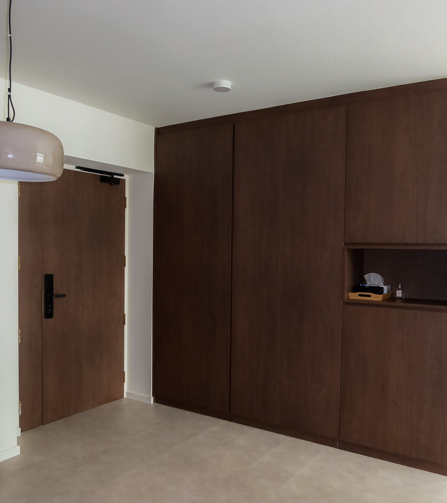 Our Walnut Home: A look into our modern contemporary yet cozy home!