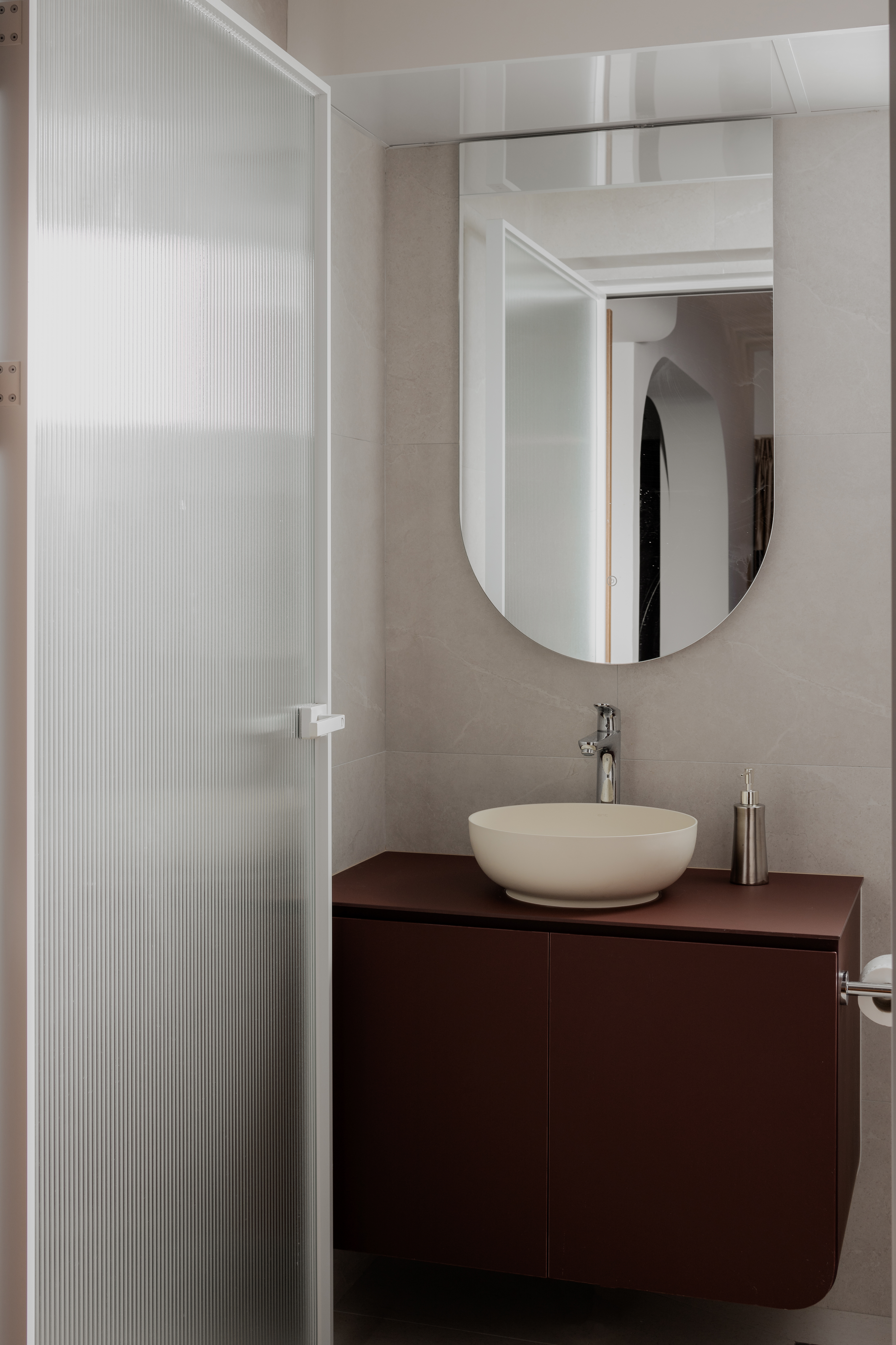 home tour: modern Scandinavian BTO with lots of curve deets in Tamp