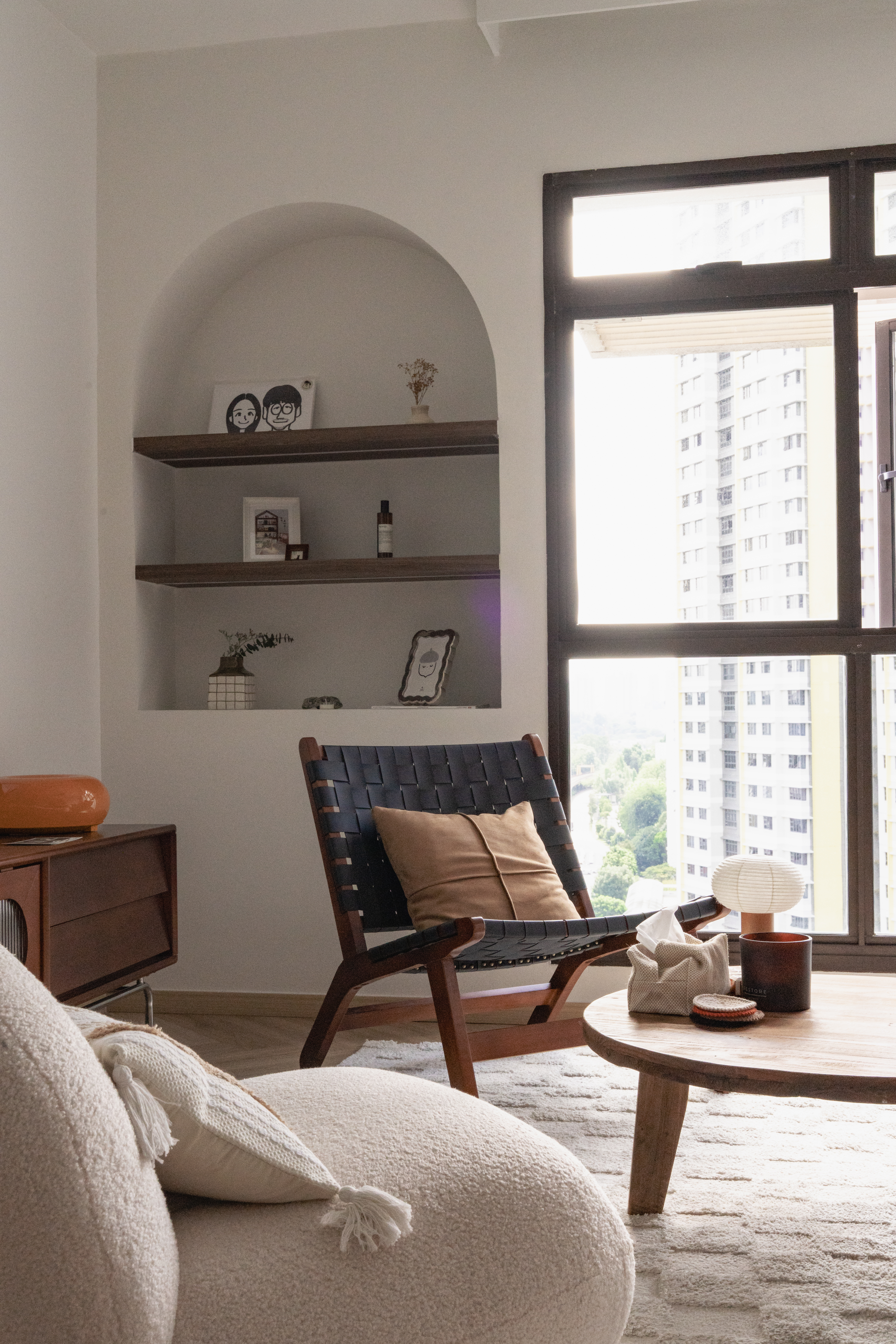 Recipe for the perfect modern + homey living space: