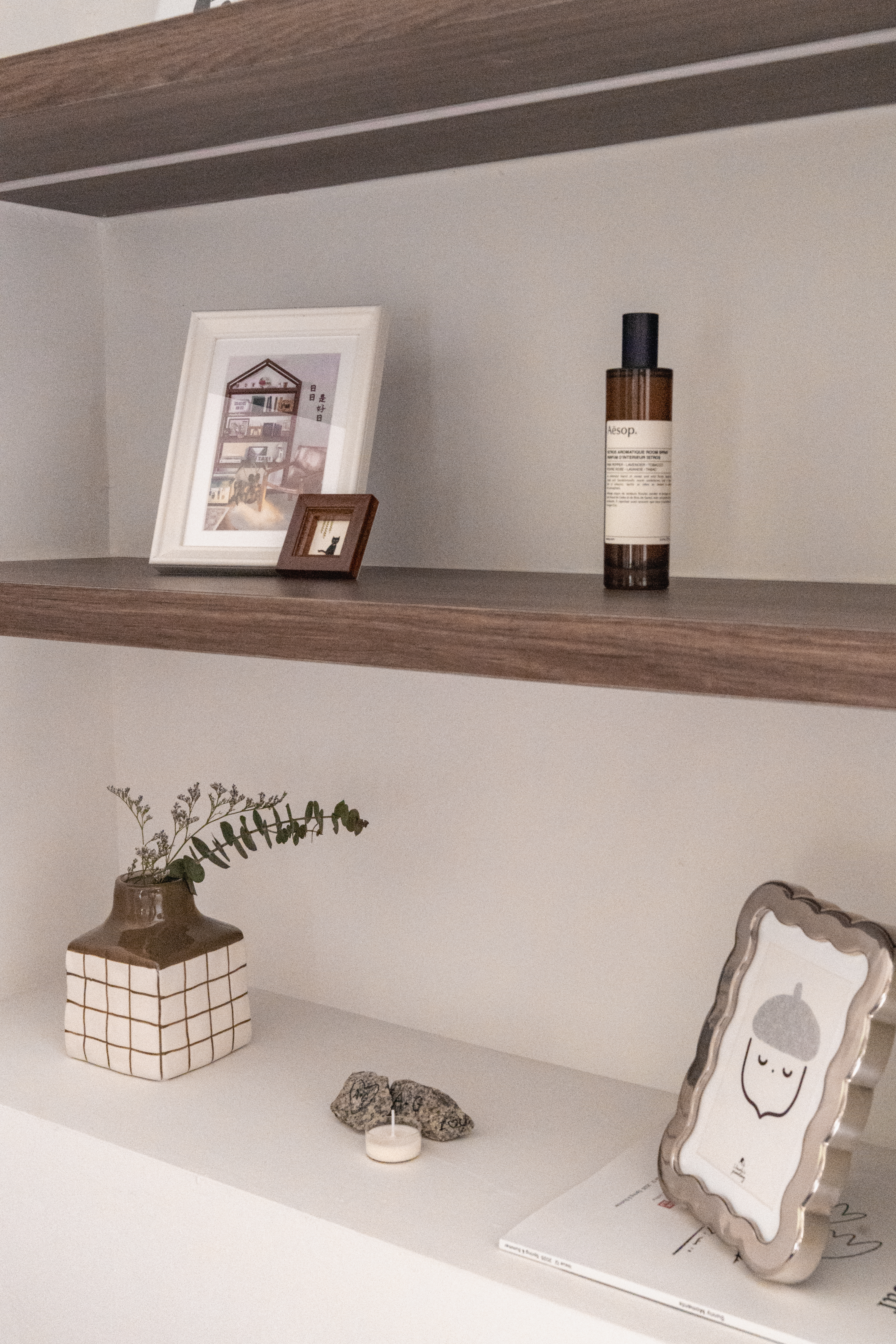 Recipe for the perfect modern + homey living space: