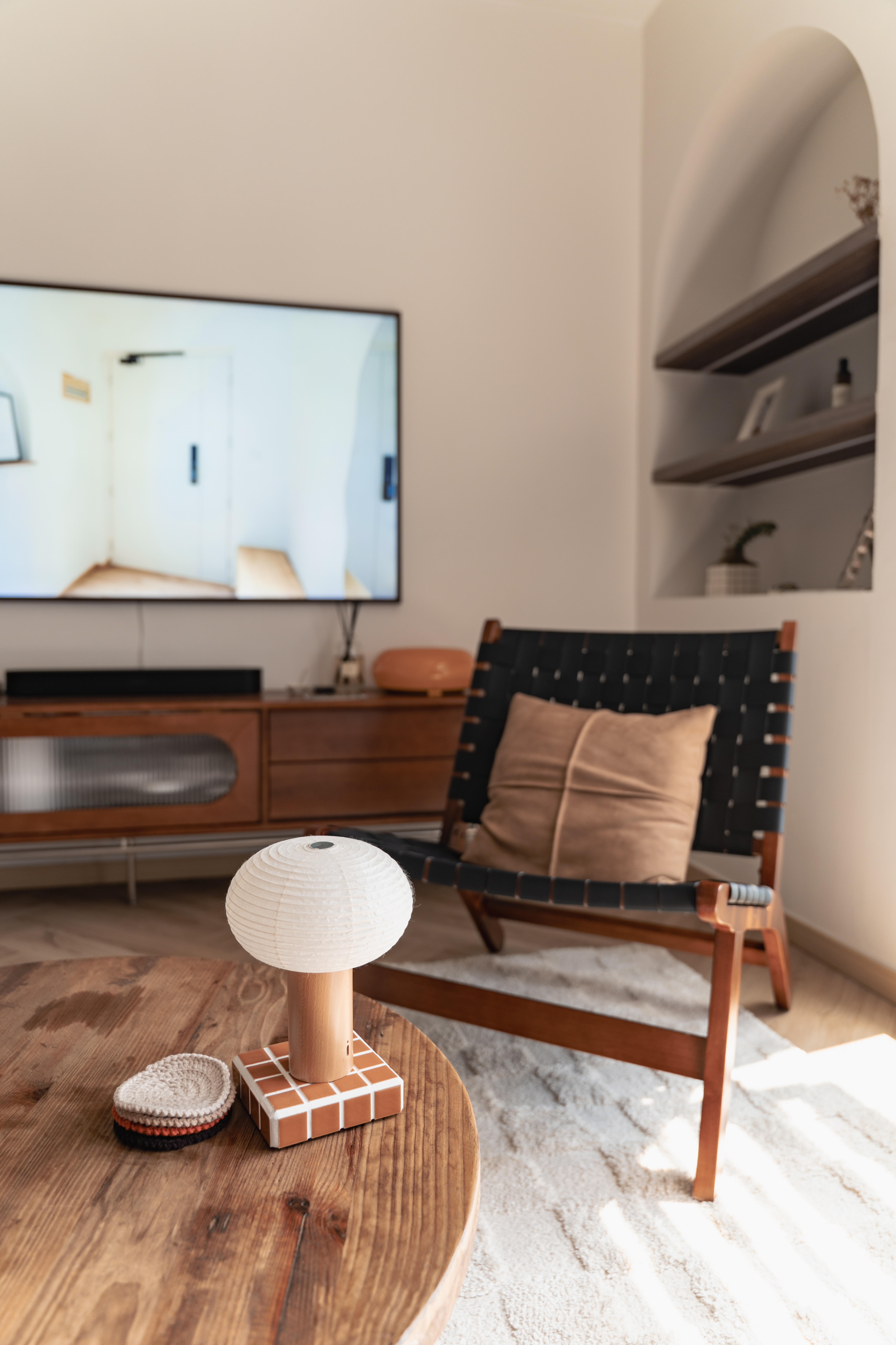 Recipe for the perfect modern + homey living space: