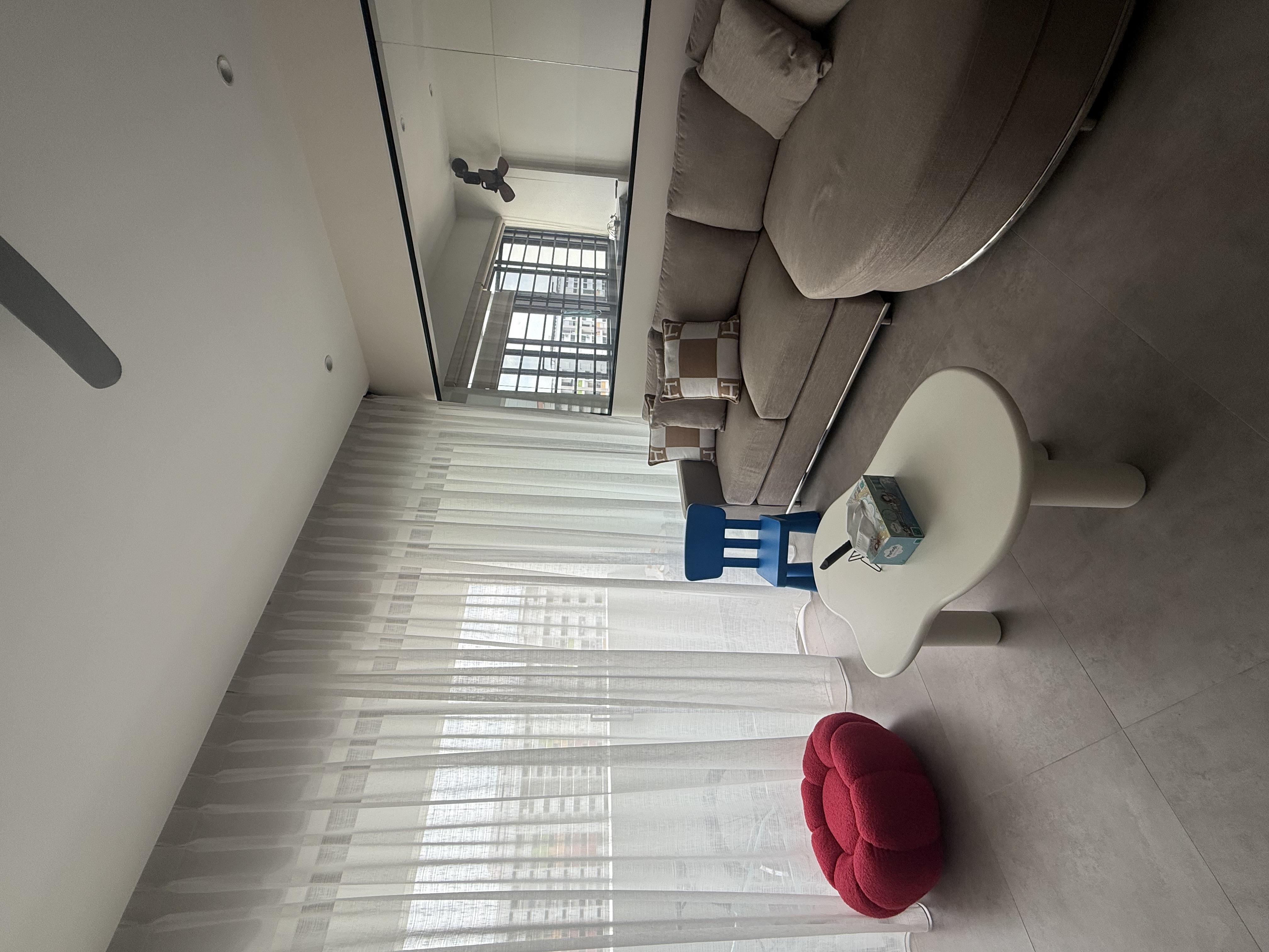 Living-in-neutral-tone-to-feel-cosy.