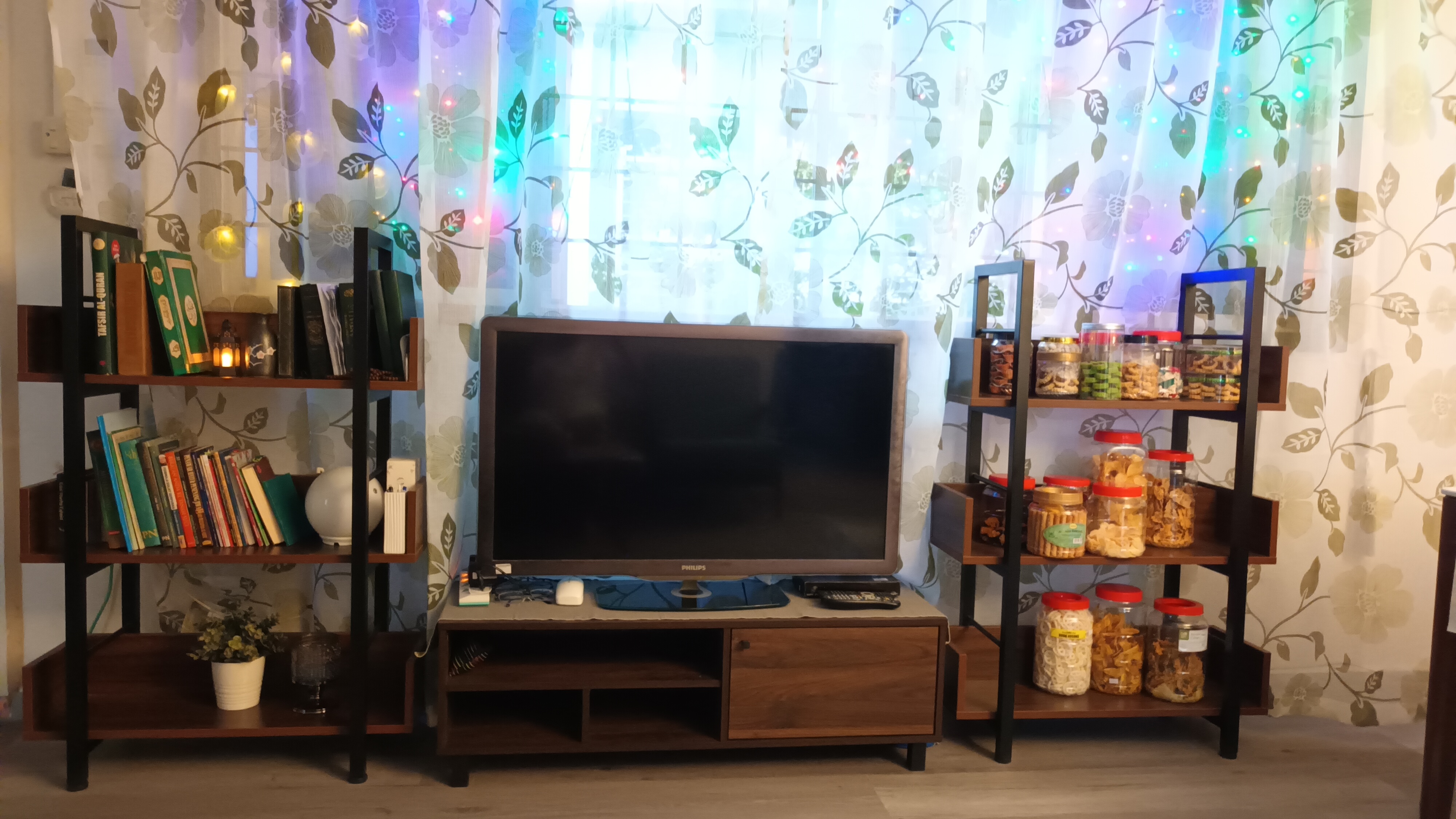 Simple furniture for small living room