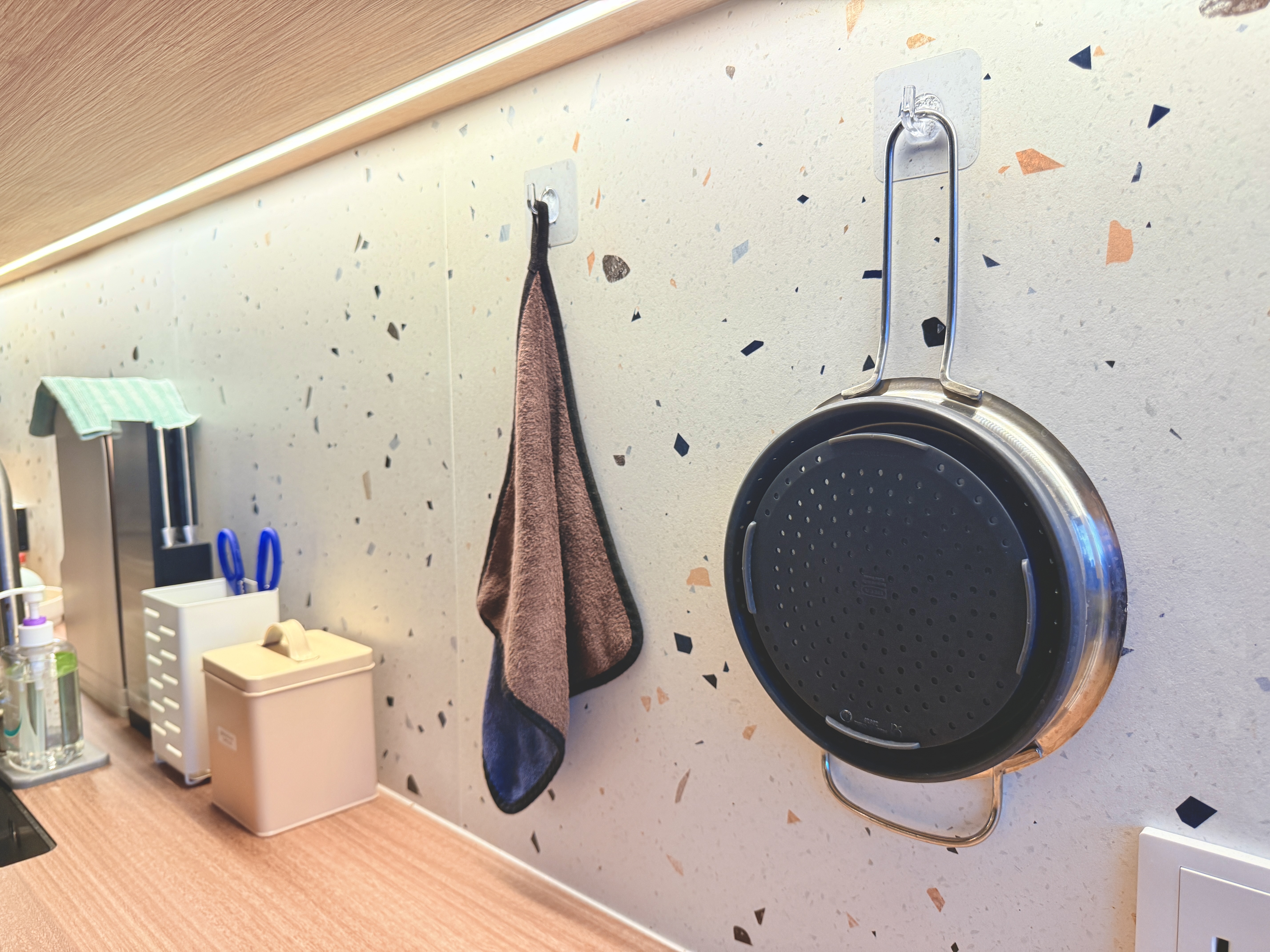 *Updated* More Kitchen Hacks: Easy Tips for a Spotless Kitchen