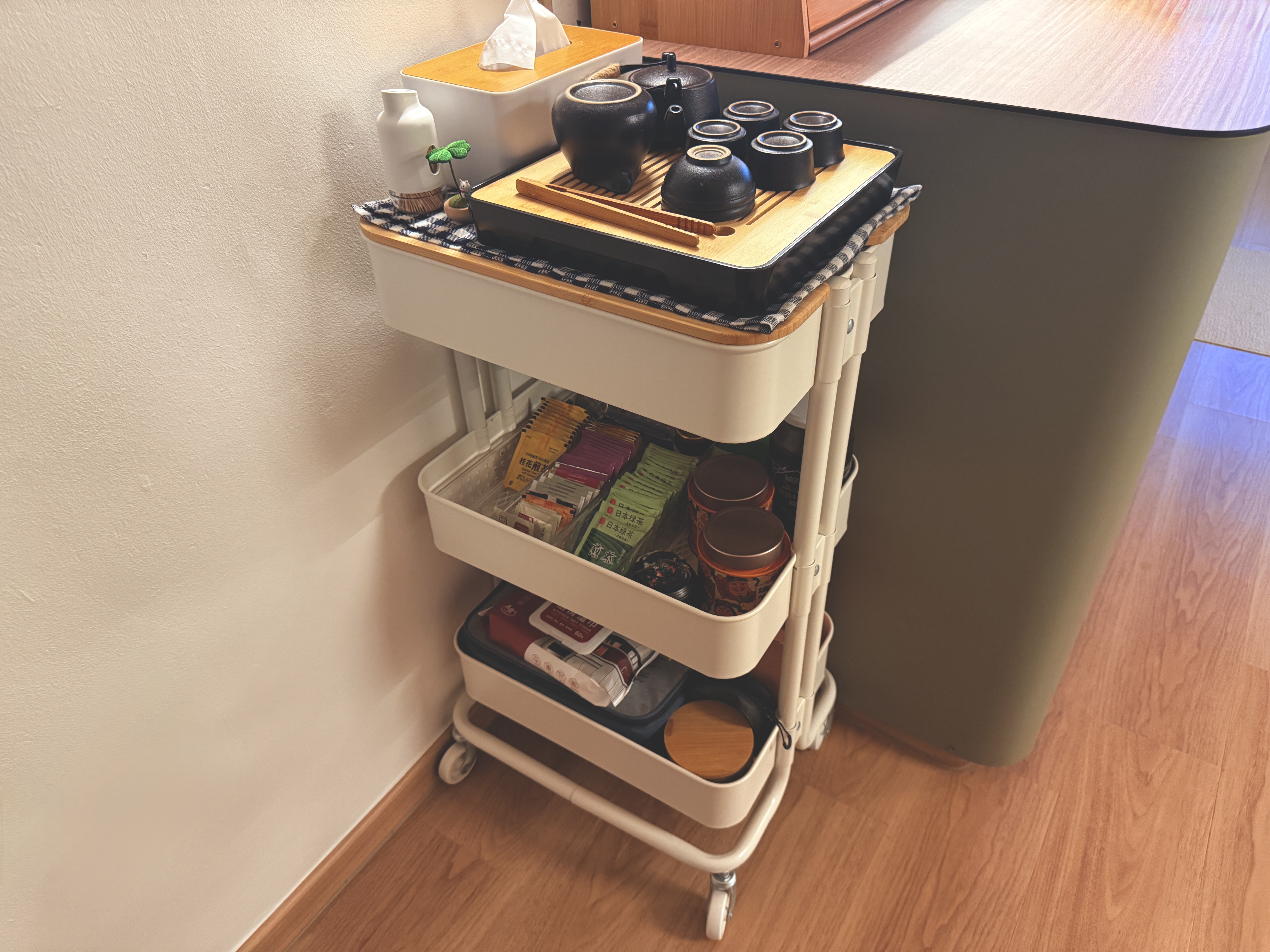 *Updated* More Kitchen Hacks: Easy Tips for a Spotless Kitchen