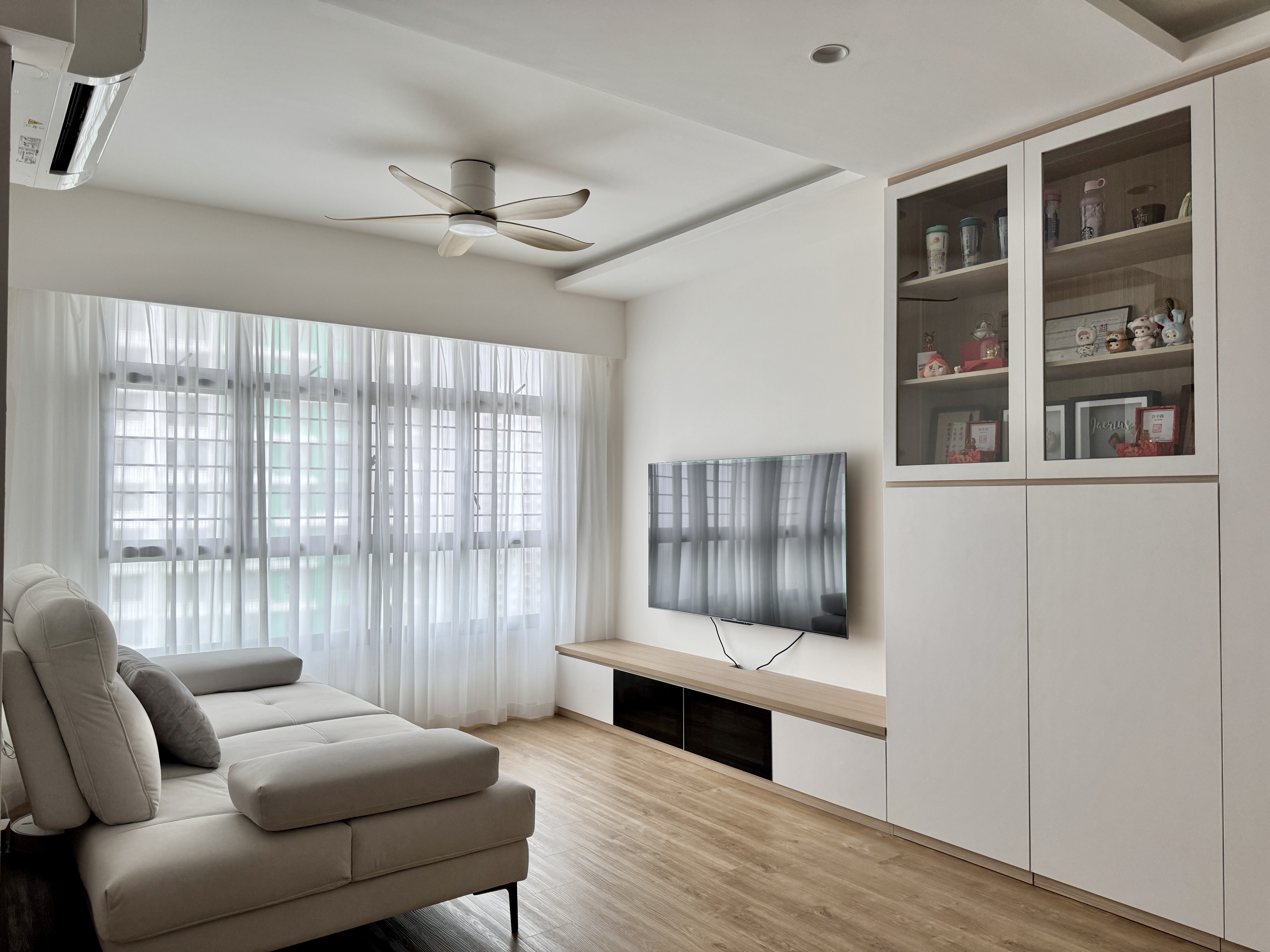 A glimpse inside our cosy little nest, tucked away in the Northeast ✨