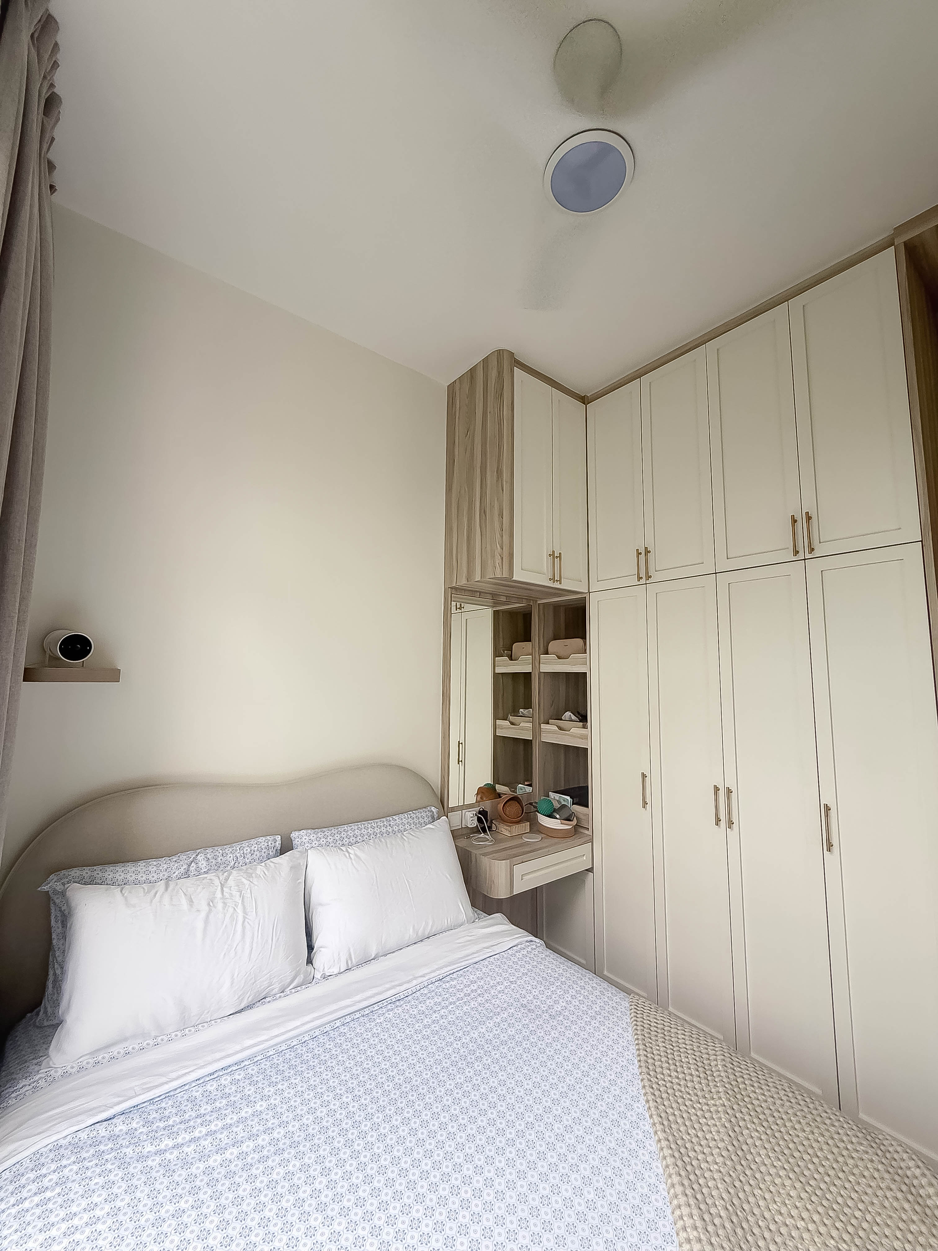 A well thought-out scandi bedroom
