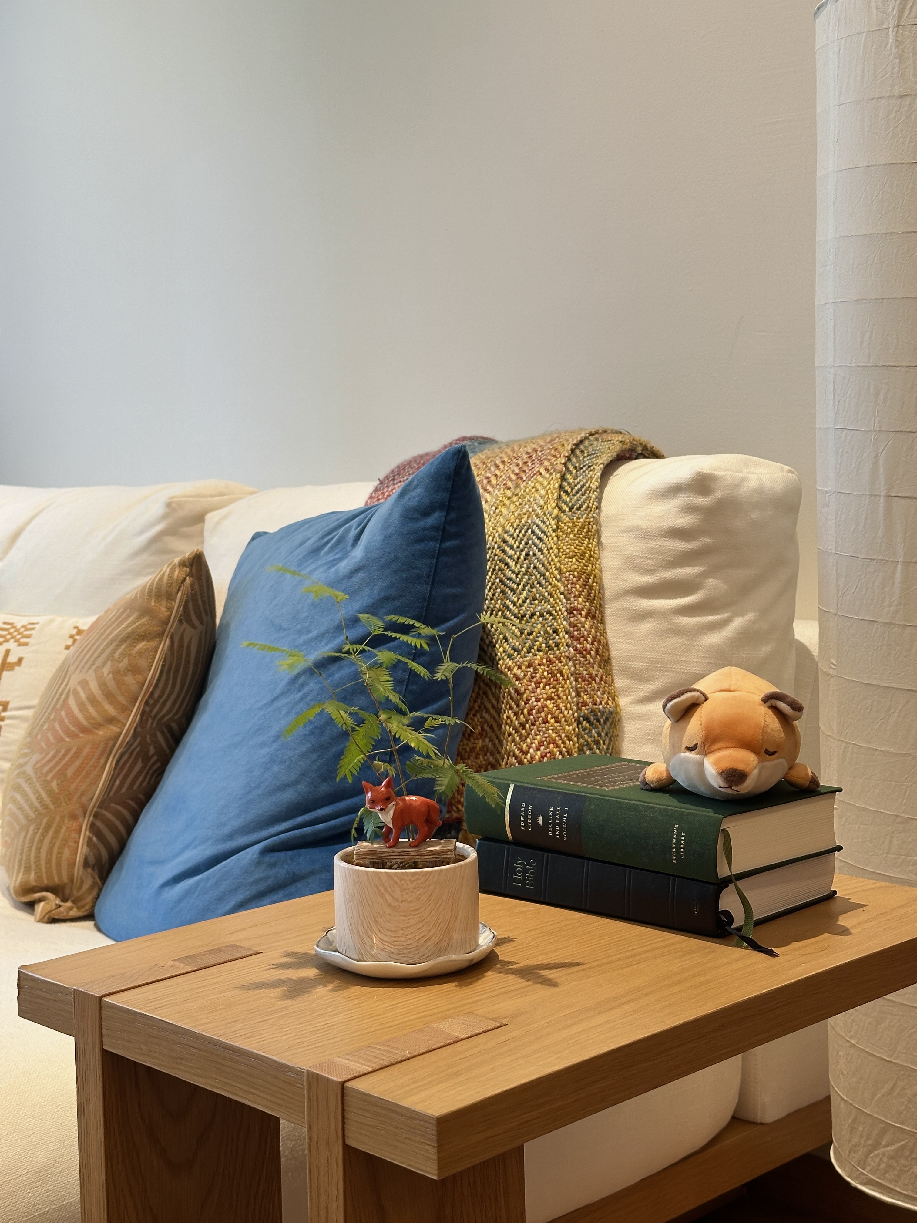 Living Room: Bright & Airy with Pops of Colour