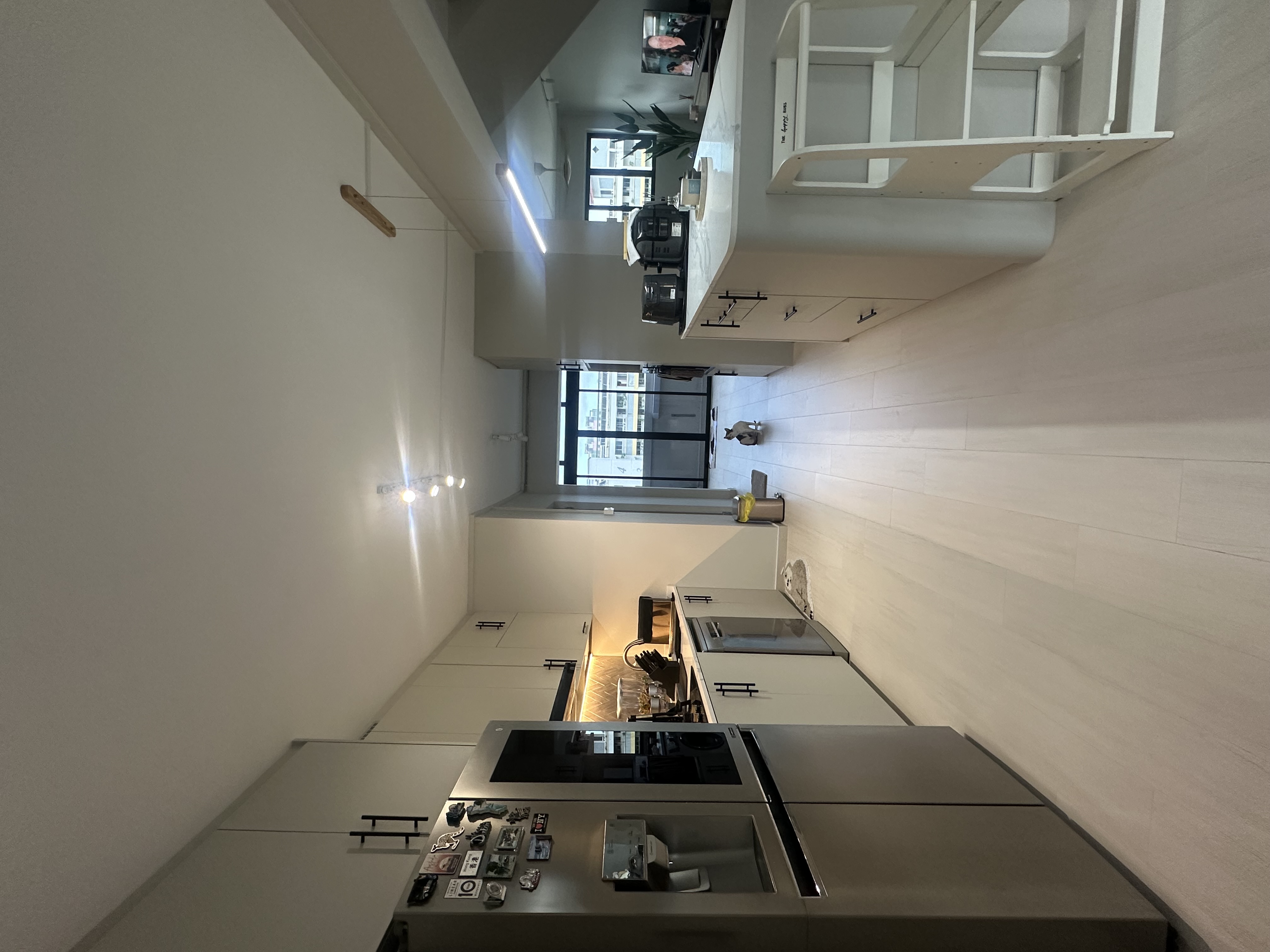 The Heart of the Home: An Open Mod-Scandi Kitchen that Flows with Life