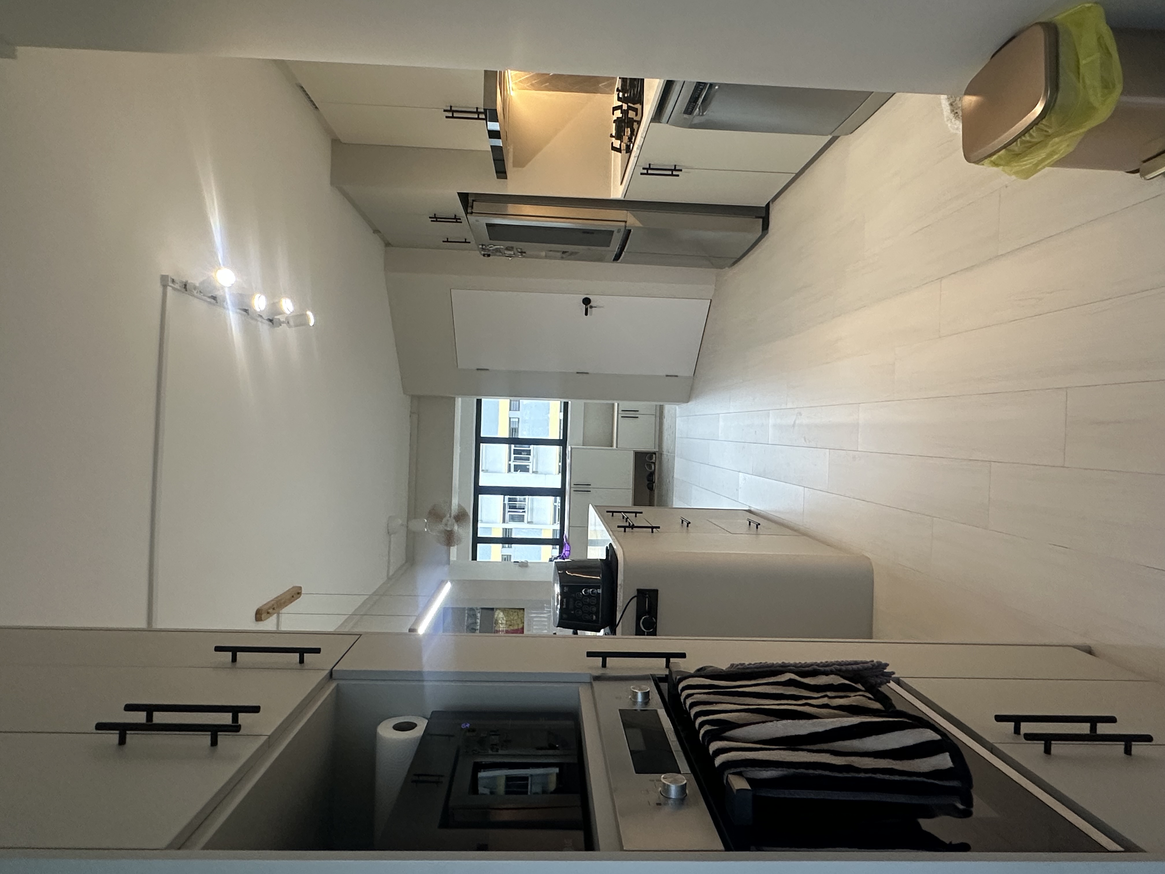 The Heart of the Home: An Open Mod-Scandi Kitchen that Flows with Life