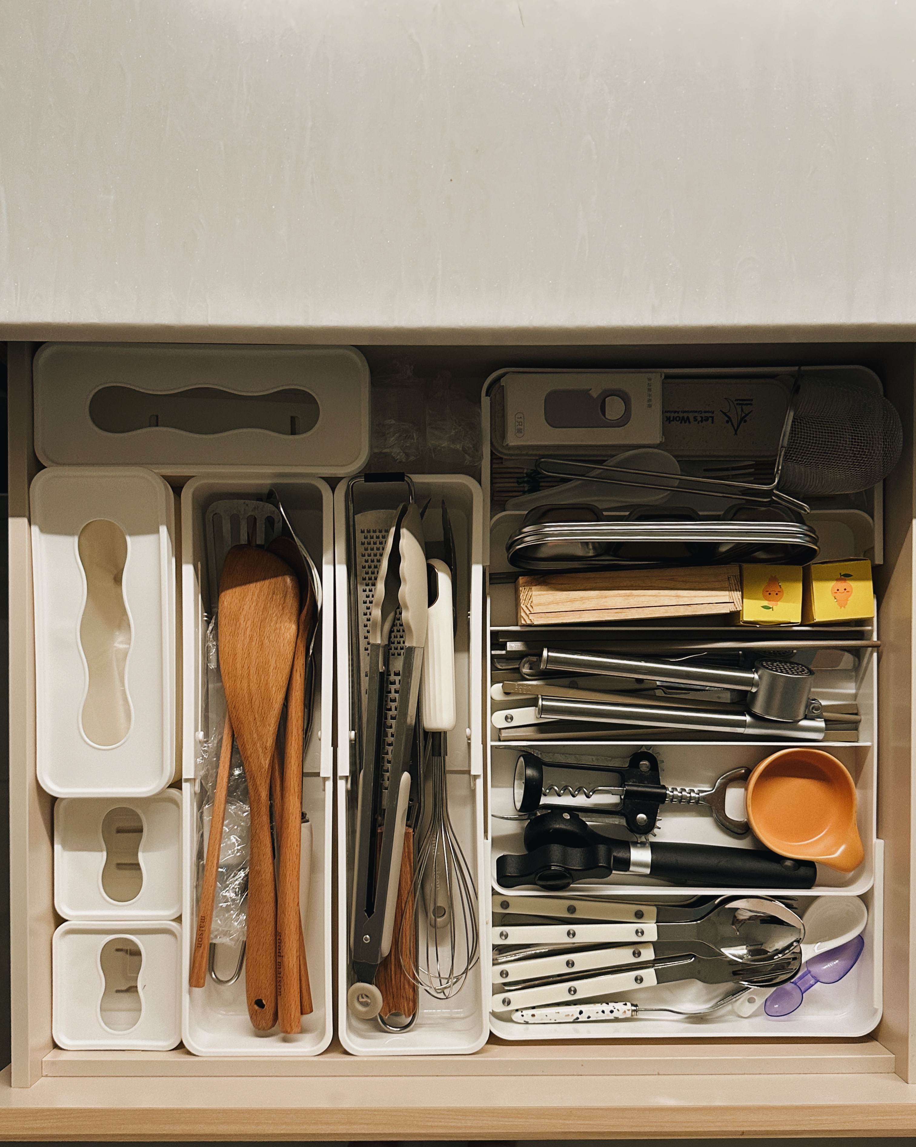 How We Make a Minimalist Kitchen Work for Us